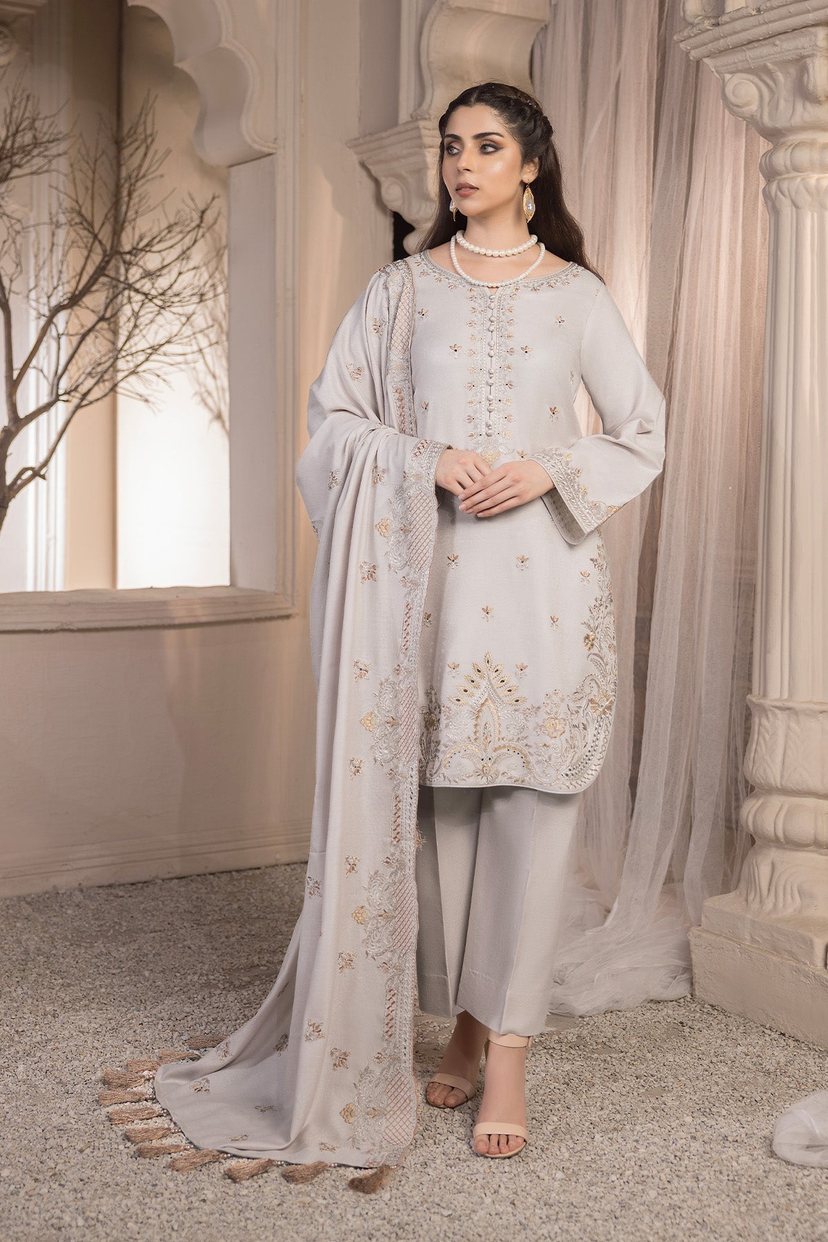 Bella By Imrozia Serene Stitched 3 Piece Winter Collection'2025-I.P-93 Lumiere