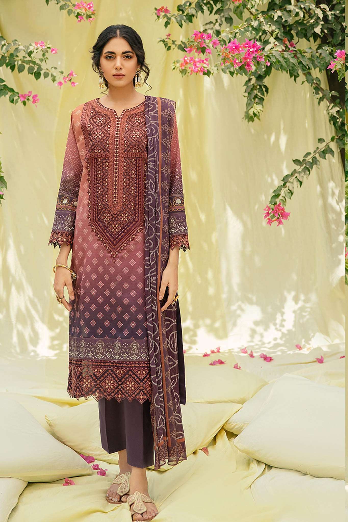 Afsana by Iznik Unstitched 3 Piece Embroidered Lawn Collection'2022-IAC-04-Gulmor