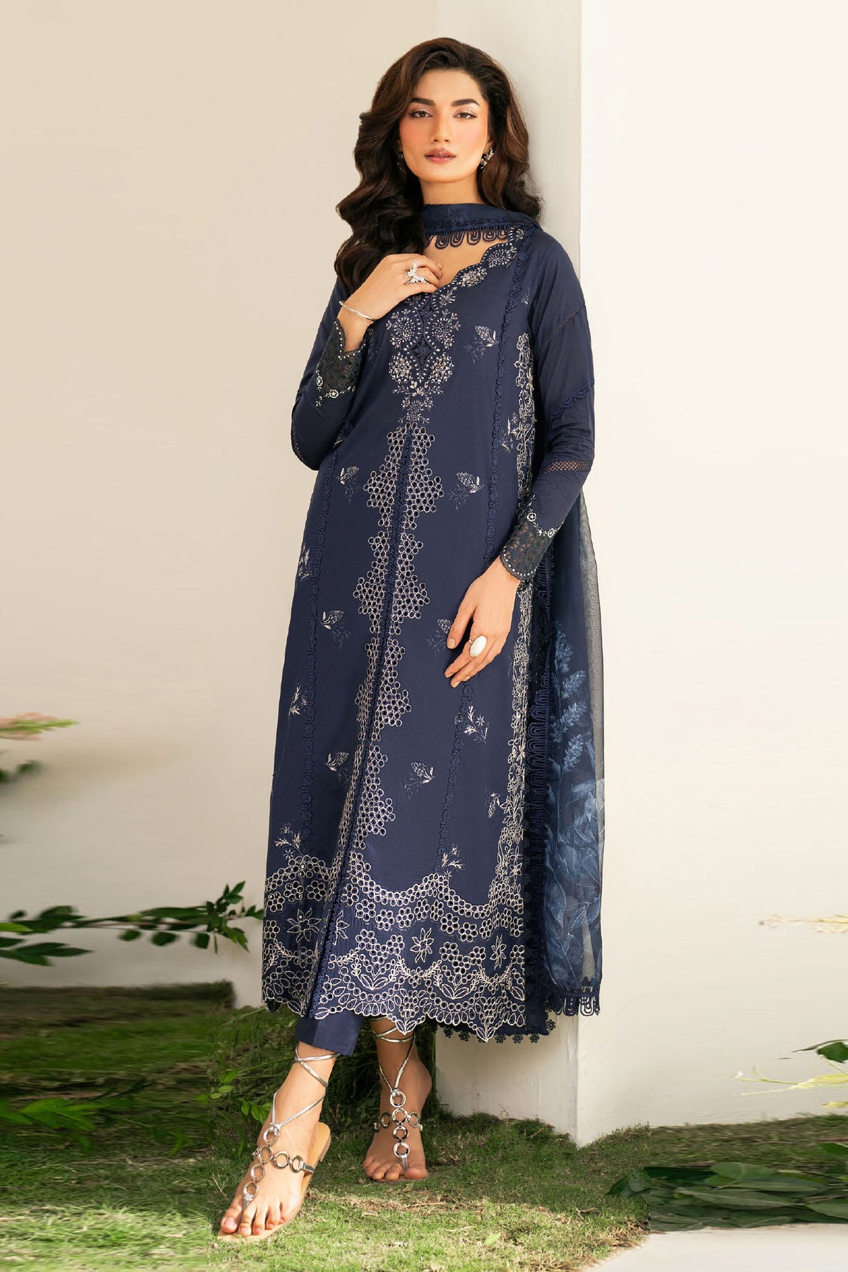 Iznik Unstitched 3 Piece Festive Emb Lawn Collection'2025-IFE-04