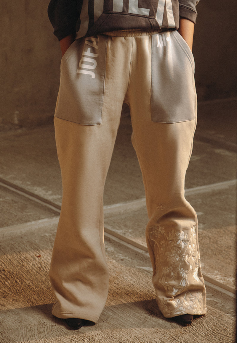 Asim Jofa  Western Wear Ajwpb-04 Unisex Wide-Leg Embroidered Sweatpants 1 Pc