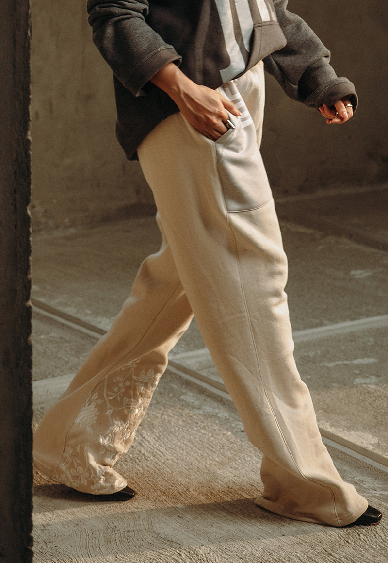 Asim Jofa  Western Wear Ajwpb-04 Unisex Wide-Leg Embroidered Sweatpants 1 Pc