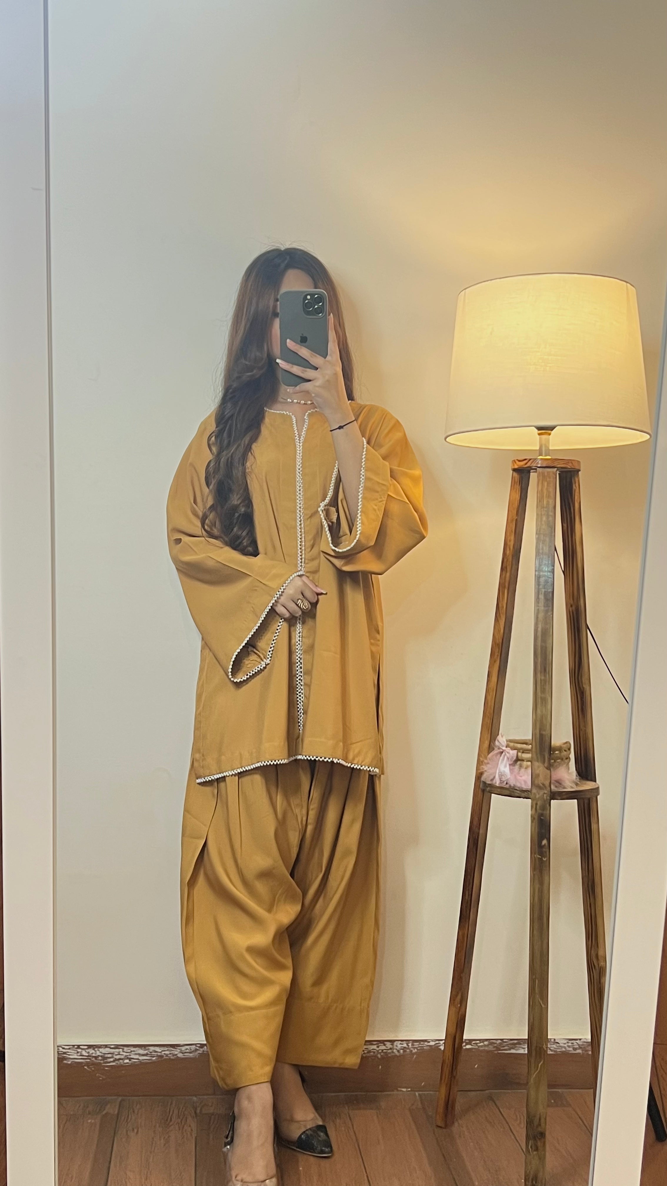 Urban Cut 2 Piece Lawn Embellished  Co- Ord Set with Farshi Shalwar