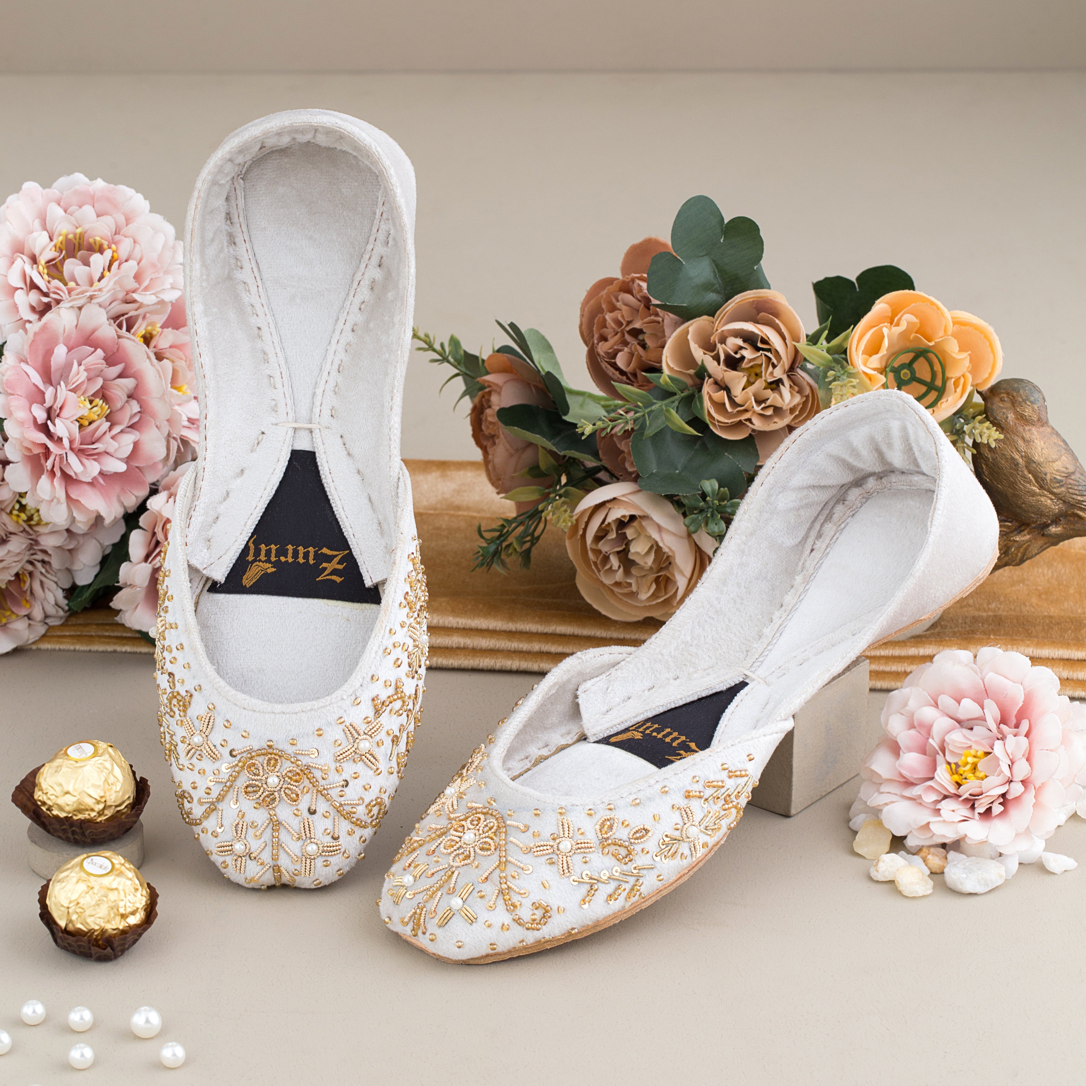 Zuruj Khussa Collection'2025-Zun-240-White