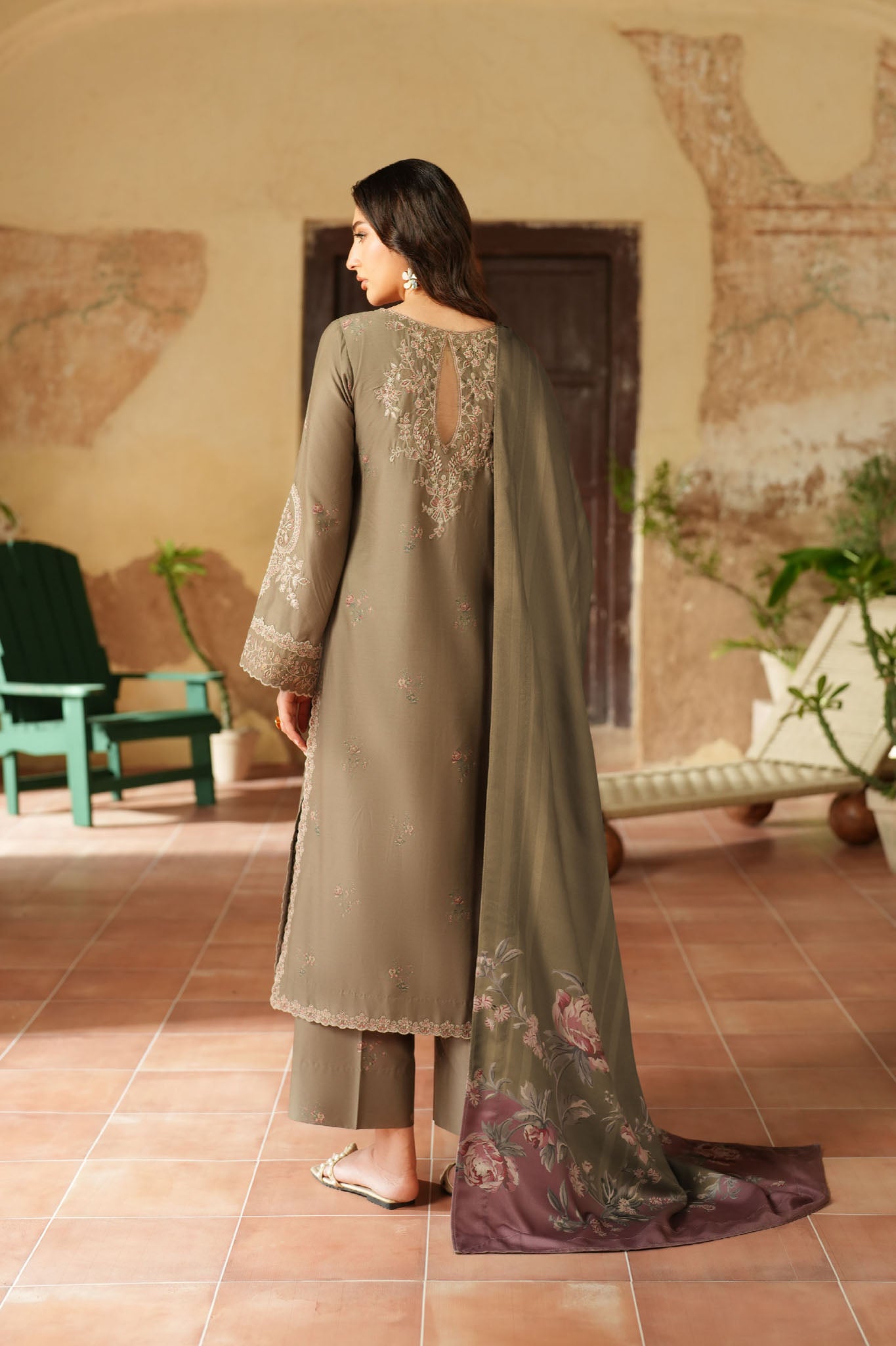 Iznik Unstitched 3 Piece Pre Fall Linen Collection'2025-IPF-02