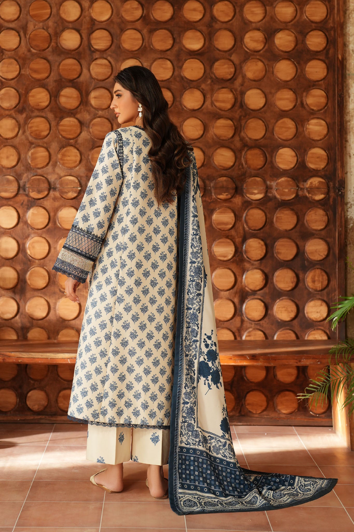 Iznik Unstitched 3 Piece Pre Fall Linen Collection'2025-IPF-07