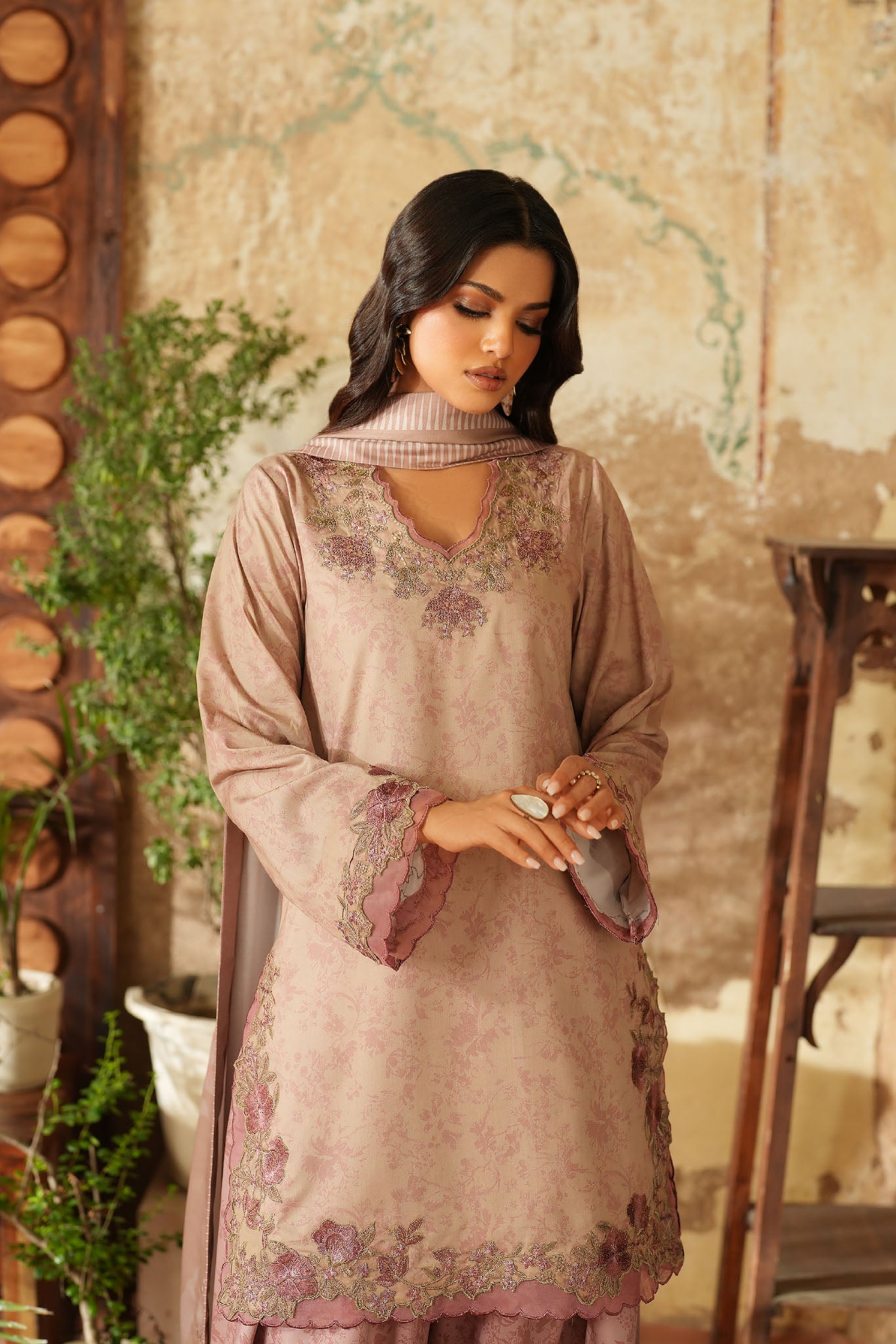 Iznik Unstitched 3 Piece Pre Fall Linen Collection'2025-IPF-09