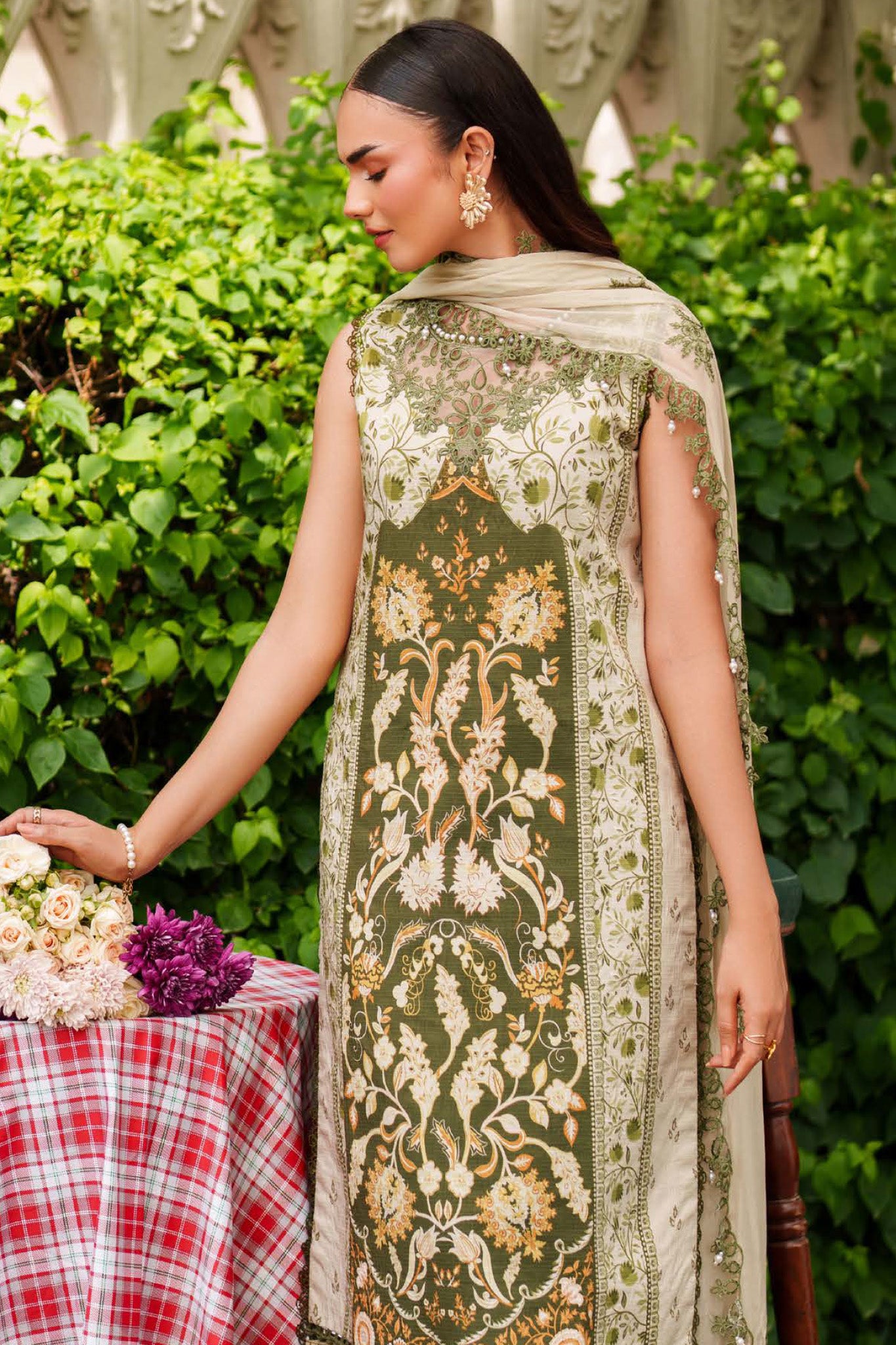 Ivy Bloom by Parishay Unstitched 3 Piece Winter Edit-01 Collection'2025-IW-03