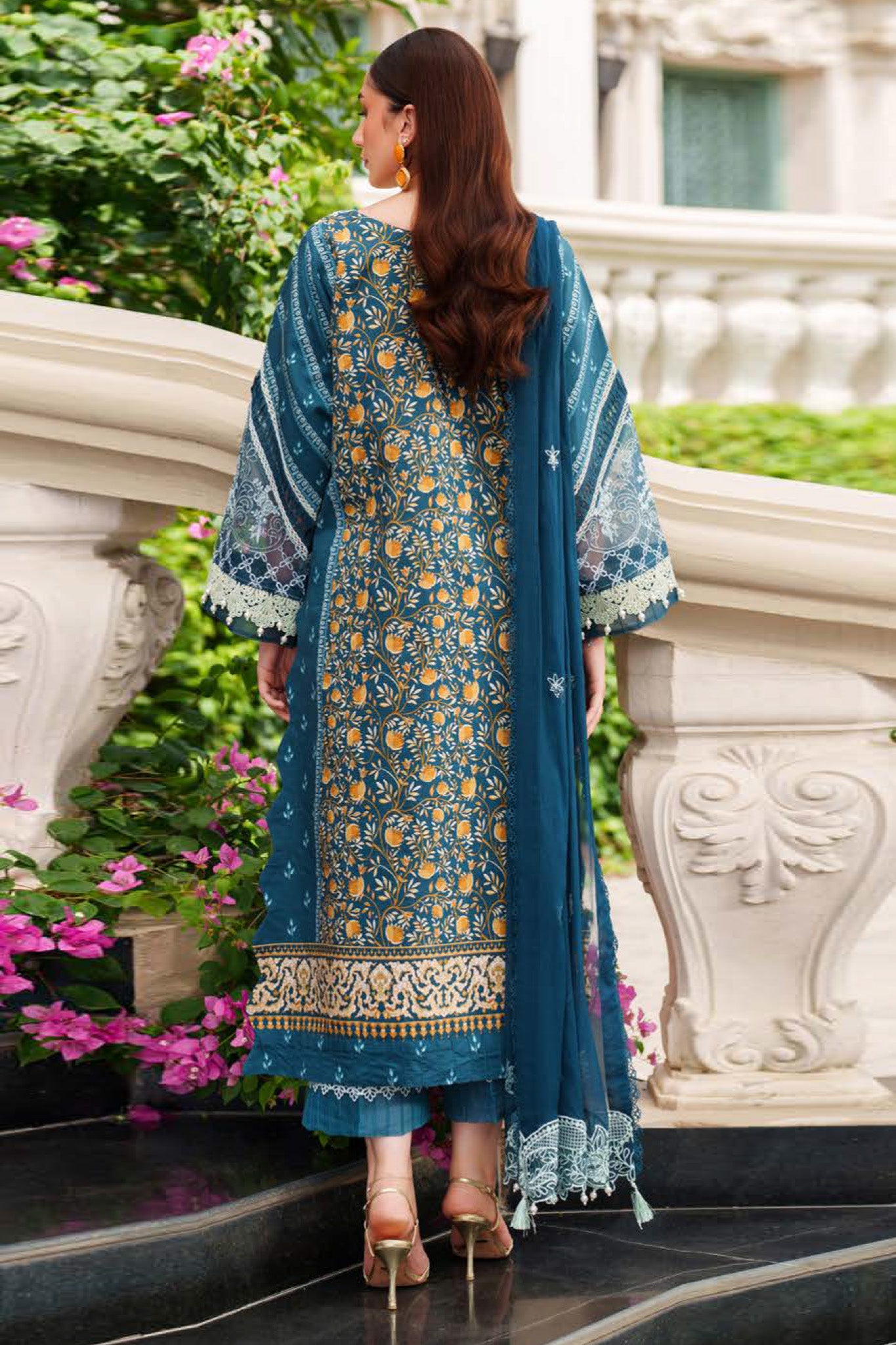 Ivy Bloom by Parishay Unstitched 3 Piece Winter Edit-01 Collection'2025-IW-04