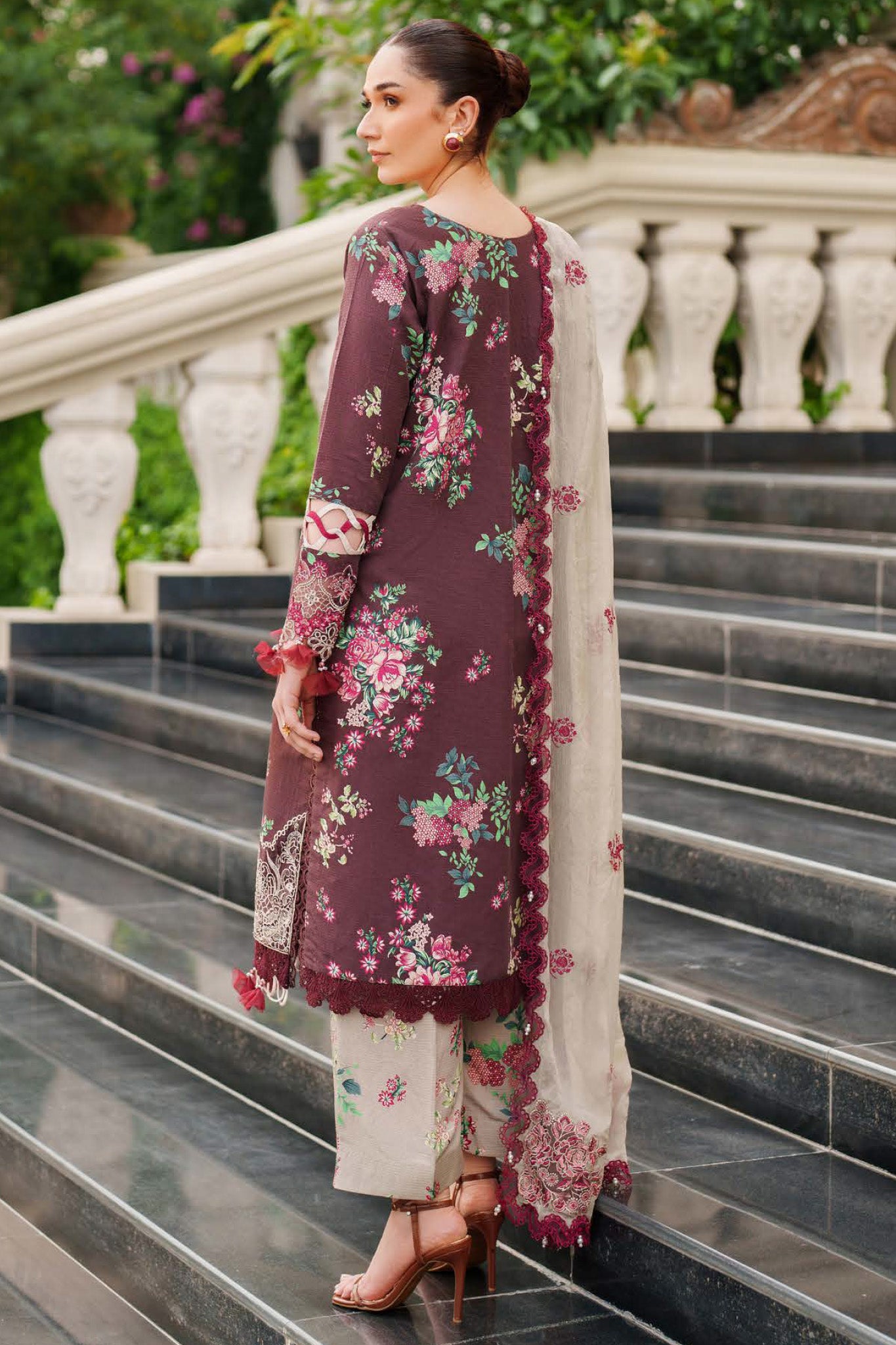Ivy Bloom by Parishay Unstitched 3 Piece Winter Edit-01 Collection'2025-IW-06