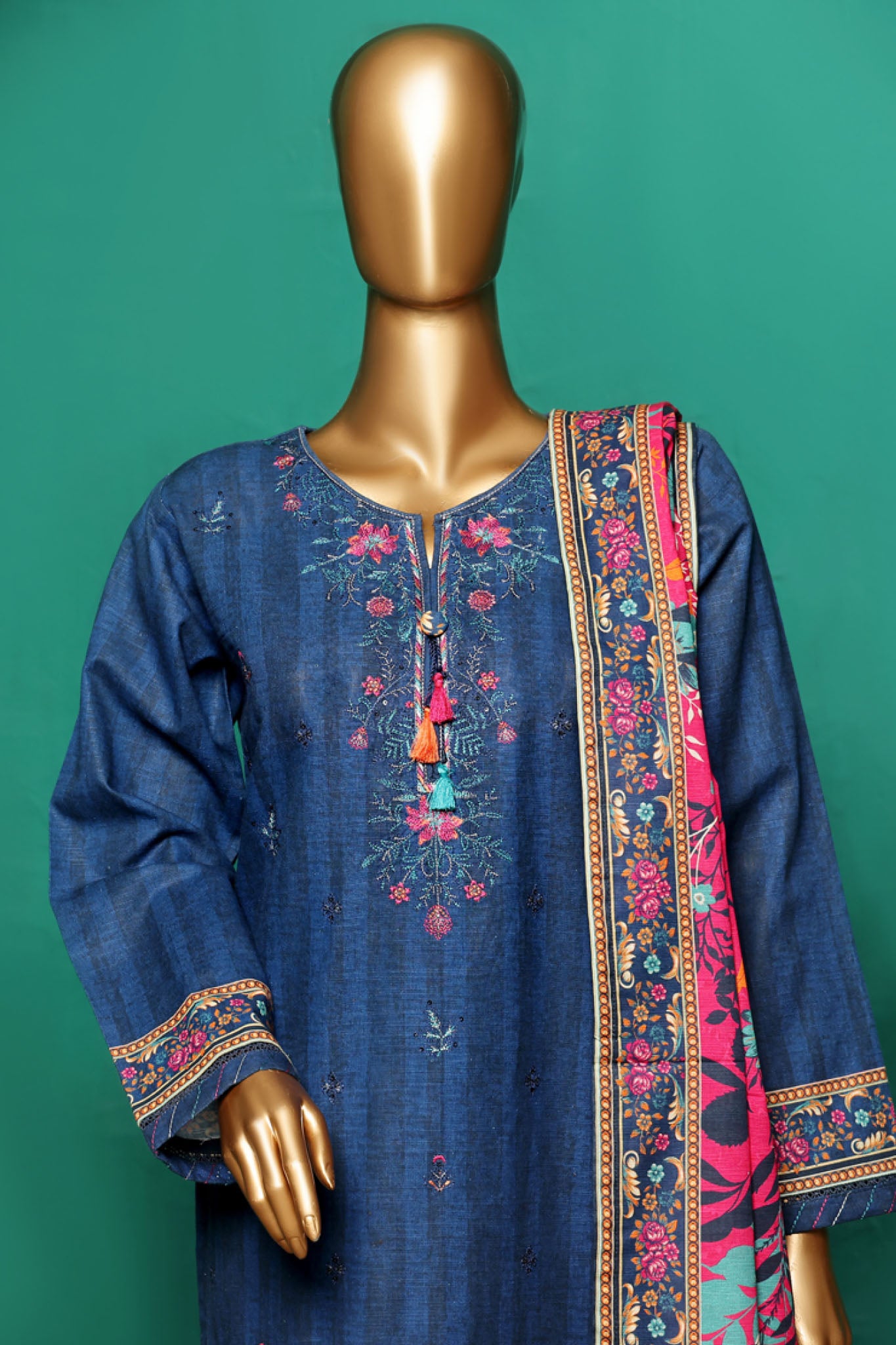 HZ Stitched 3 Piece Emb Khaddar Vol-03 Collection'2024-KE-928