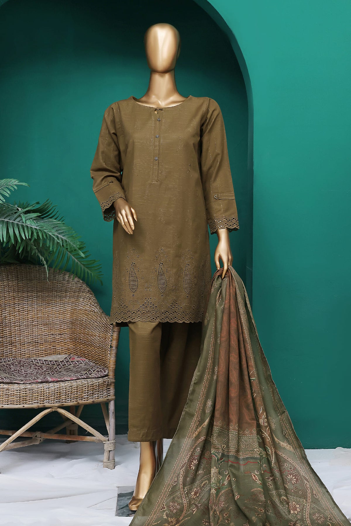 HZ Stitched 3 Piece Chikankari Khaddar With Shawl Collection'2025-KSE-105-D.Olive