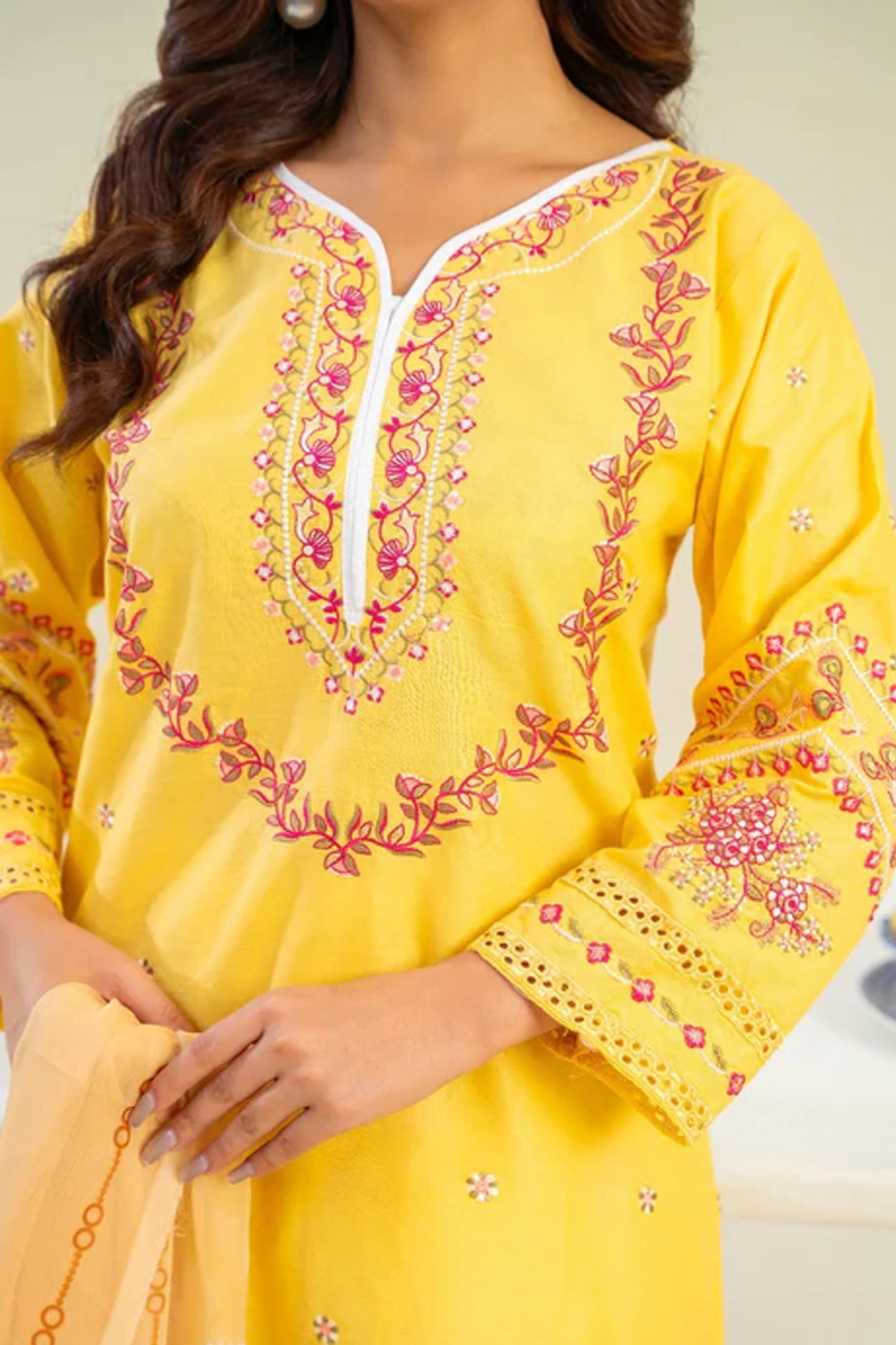 Tawakal Closet Stitched 3 Piece Summer Collection'2025-LAYLA