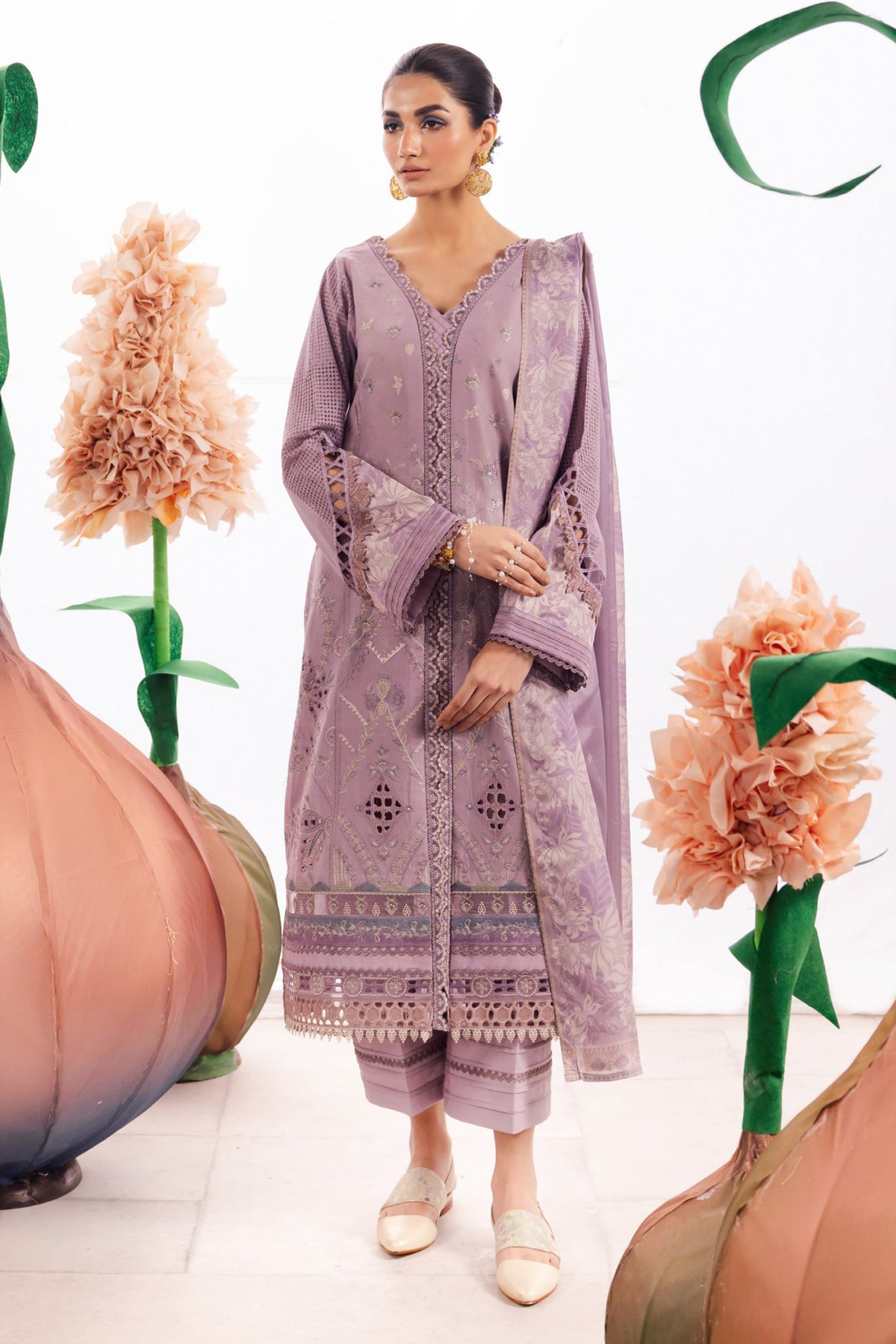 Dahlia by Iznik Unstitched 3 Piece Printed Lawn Collection'2024-DL-04-Serene