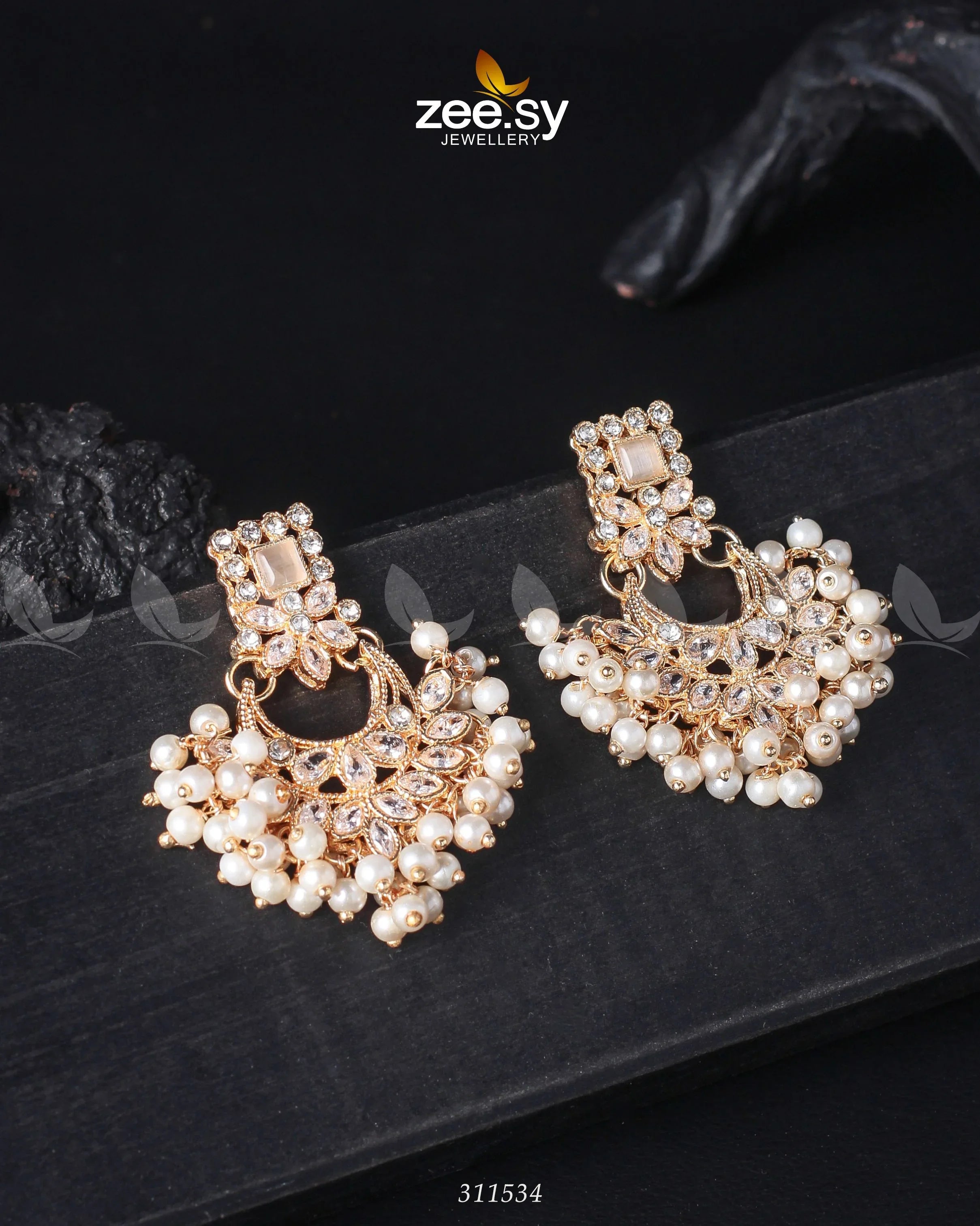 Lily Earrings Golden white - Zeesy Jewellery