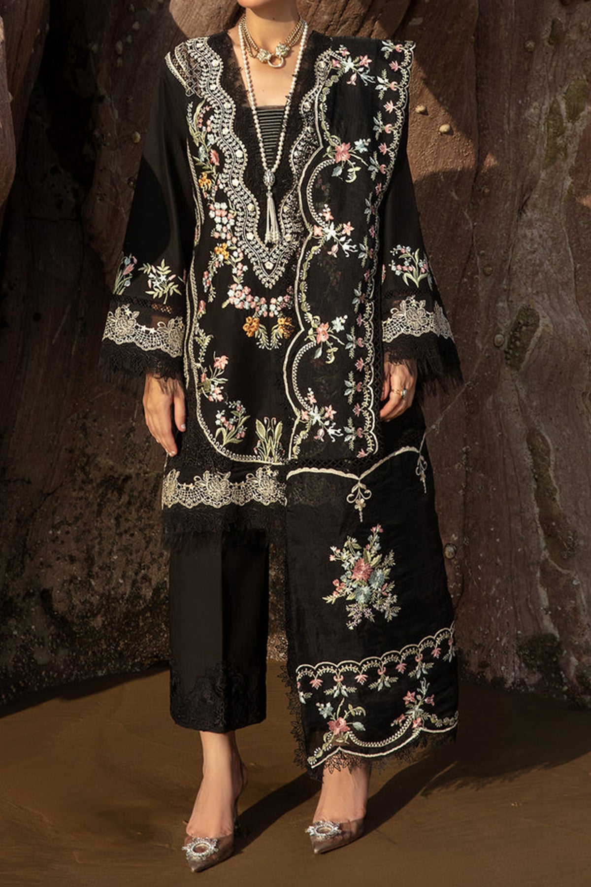 Saira Shakira By Crimson Unstitched 3 Piece Luxury Lawn Collection'2024-Lolita Onyx