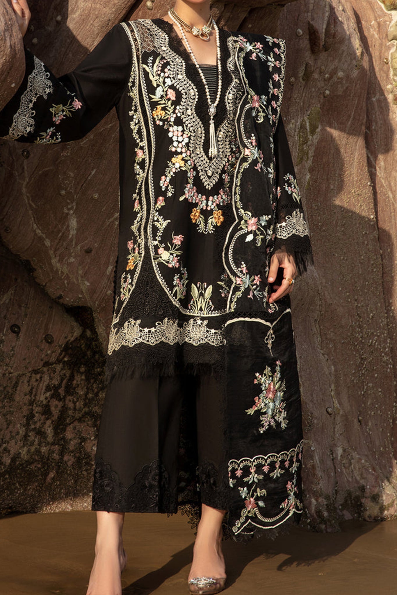 Saira Shakira By Crimson Unstitched 3 Piece Luxury Lawn Collection'2024-Lolita Onyx