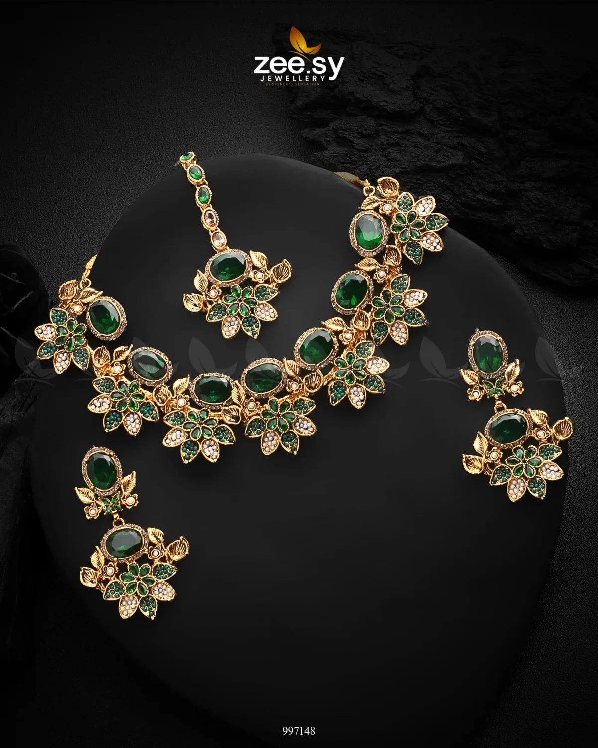 Lycoris Necklace Set Emerald Green - Zeesy Jewellery