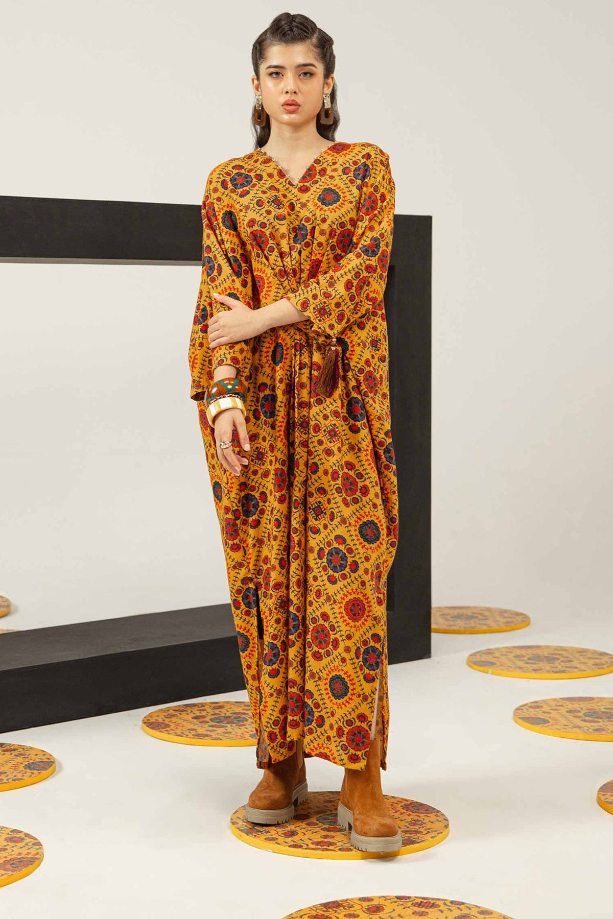 Maria B M.Basics Unstitched Winter Collection‘2023-MB-US23-203-B