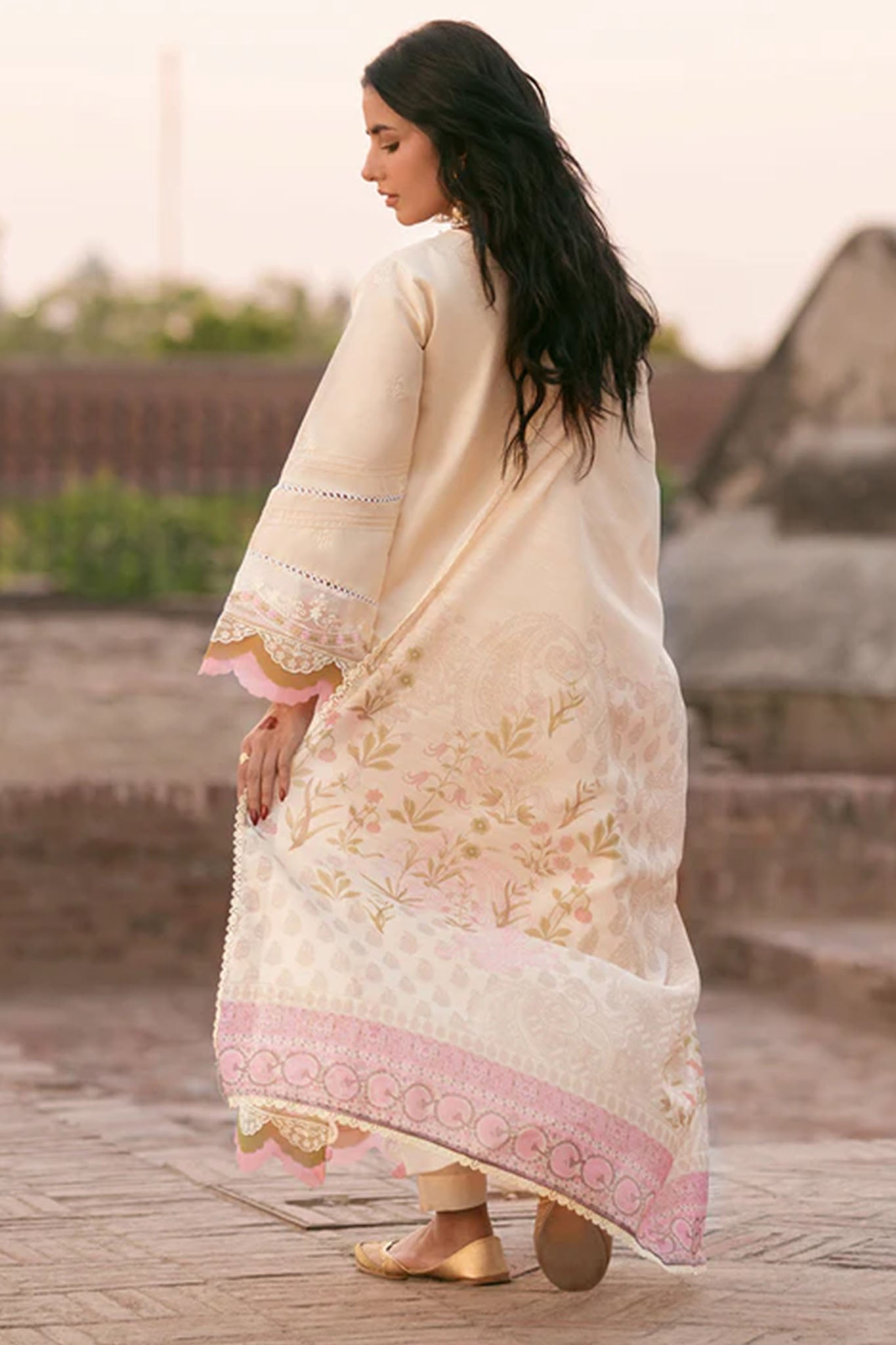 Mastani By Parishay Unstitched 3 Piece Emb Lawn Vol-02 Collection'2025-MI-06