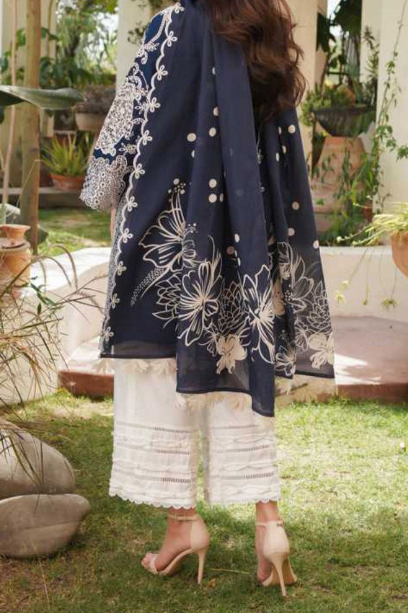 Manara Unstitched 3 Piece Luxury Emb Lawn Collection'2024-ML-01-Sapphire