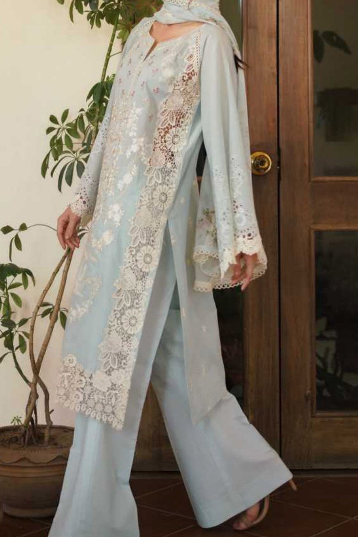 Manara Unstitched 3 Piece Luxury Emb Lawn Collection'2024-ML-10-Parishay