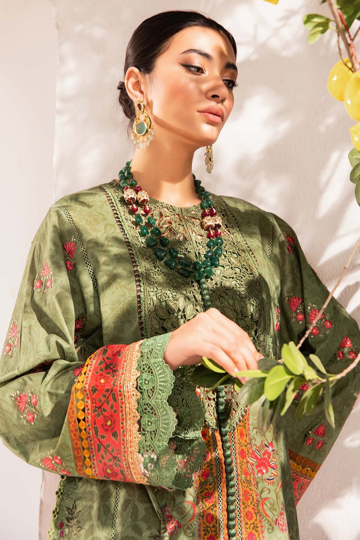 M Prints By Maria B Unstitched 3 Piece Luxury Emb Lawn Eid 2 Edit Collection'2024-MPT-2206-A