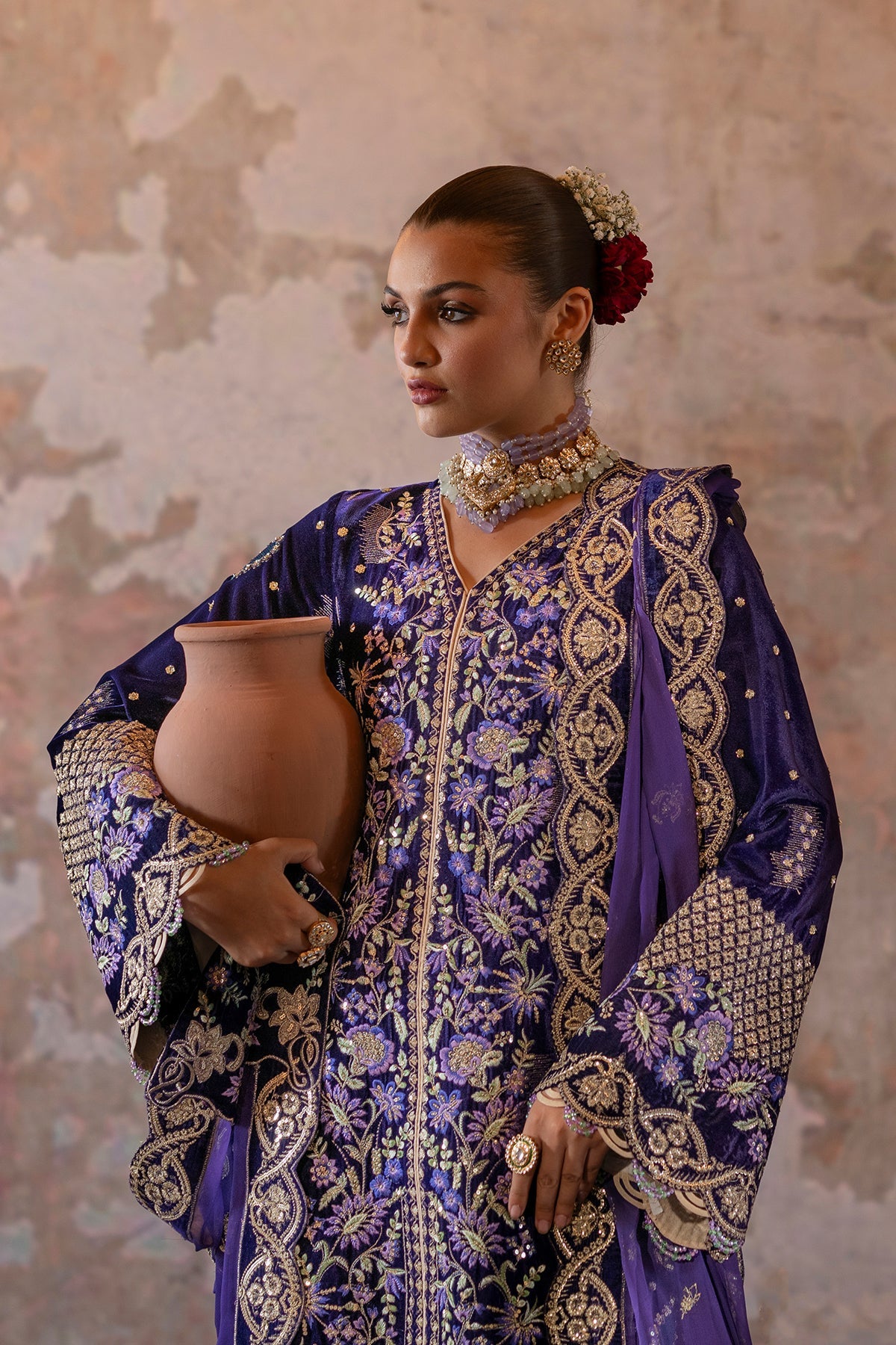 Saanjh By Emaan Adeel Unstitched 3 Piece Velvet Edit Collection'2024-Aroosh