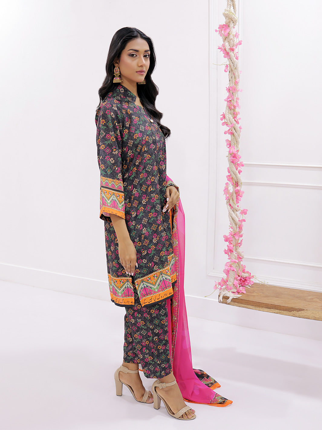 TNG Stitched 3 Piece Khaddar Collection'2024-Urooj