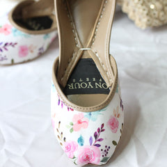 On Your Feets Casual Khussa-Petaline