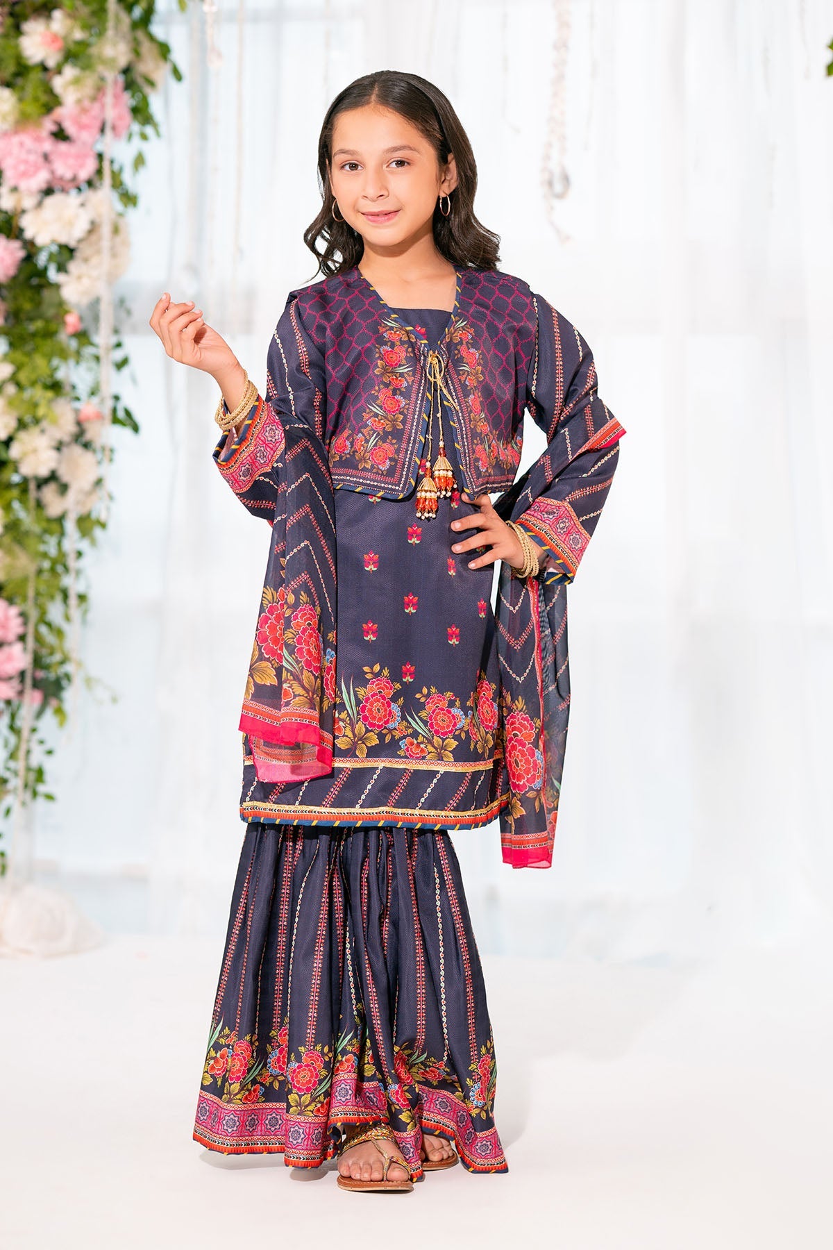 Shop vibrant digital printed 3-piece suits for girls. Our trendy printed dresses are perfect for parties