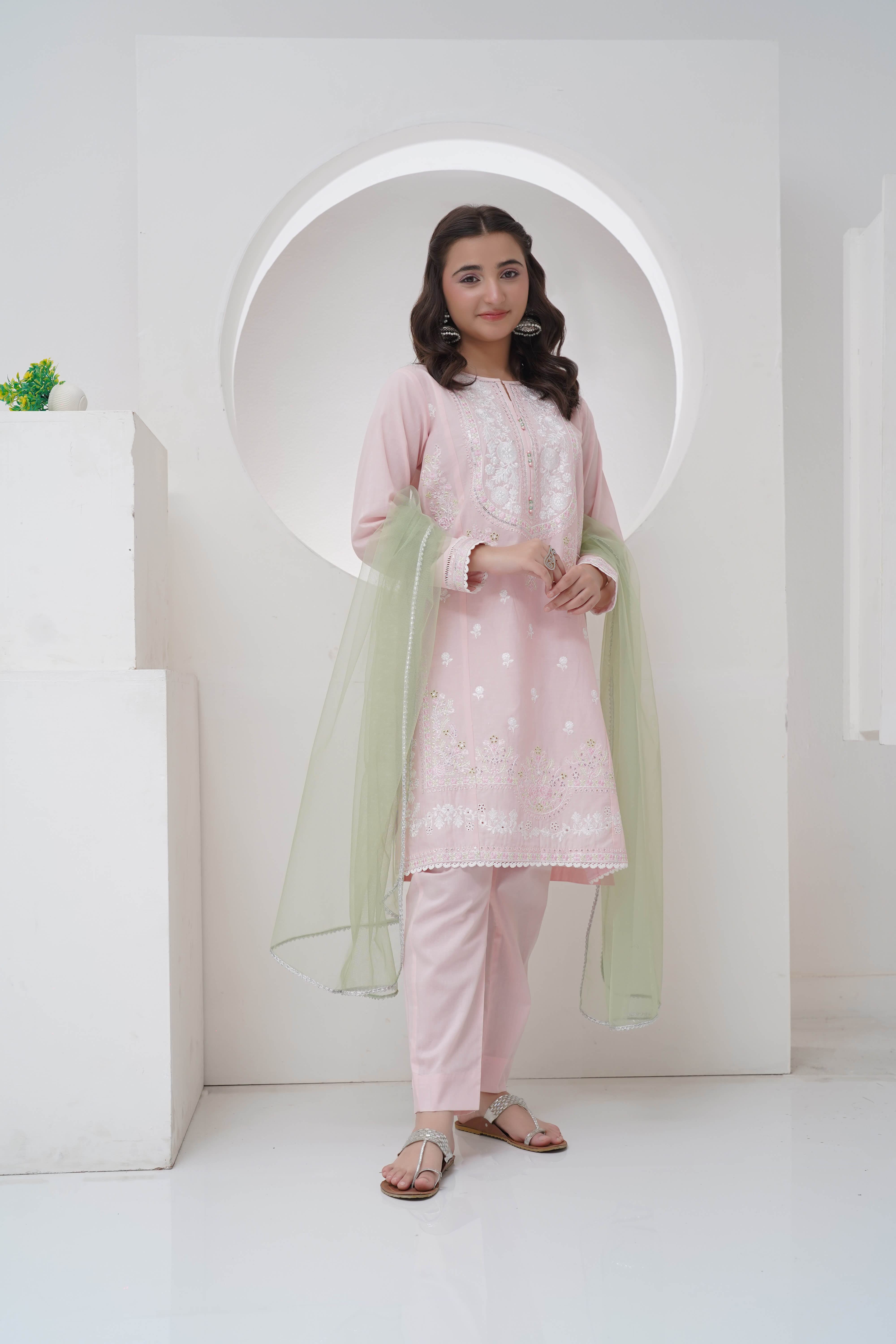 Mahroo Stitched 3 Piece Emb Lawn Kids Collection'2025-R-T-SFC-009