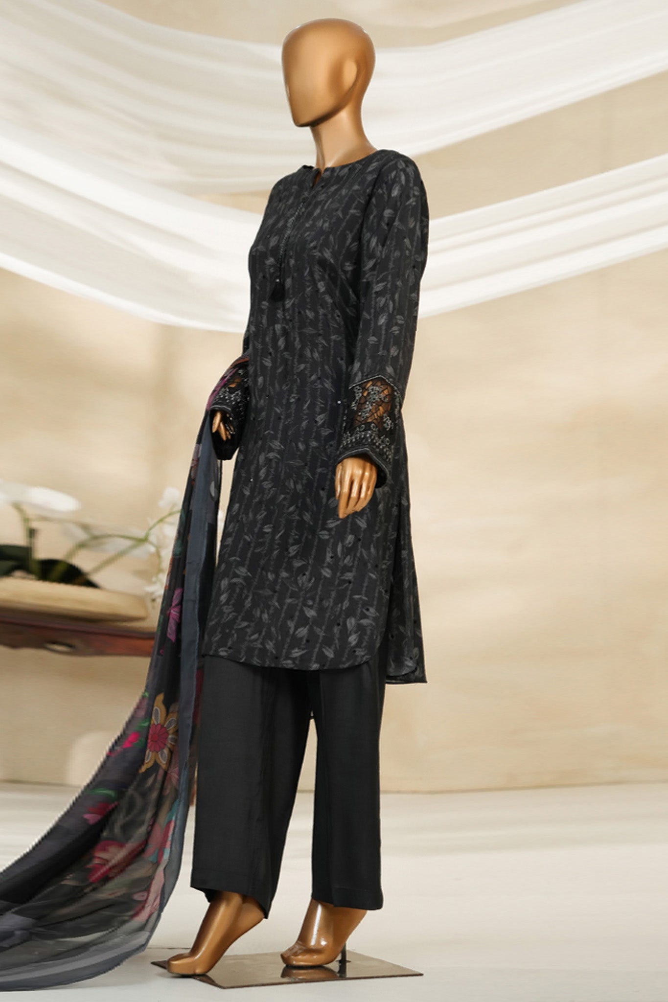 Majestic By HZ Stitched 3 Piece Emb Silk Collection'2025-RRE-116-Black