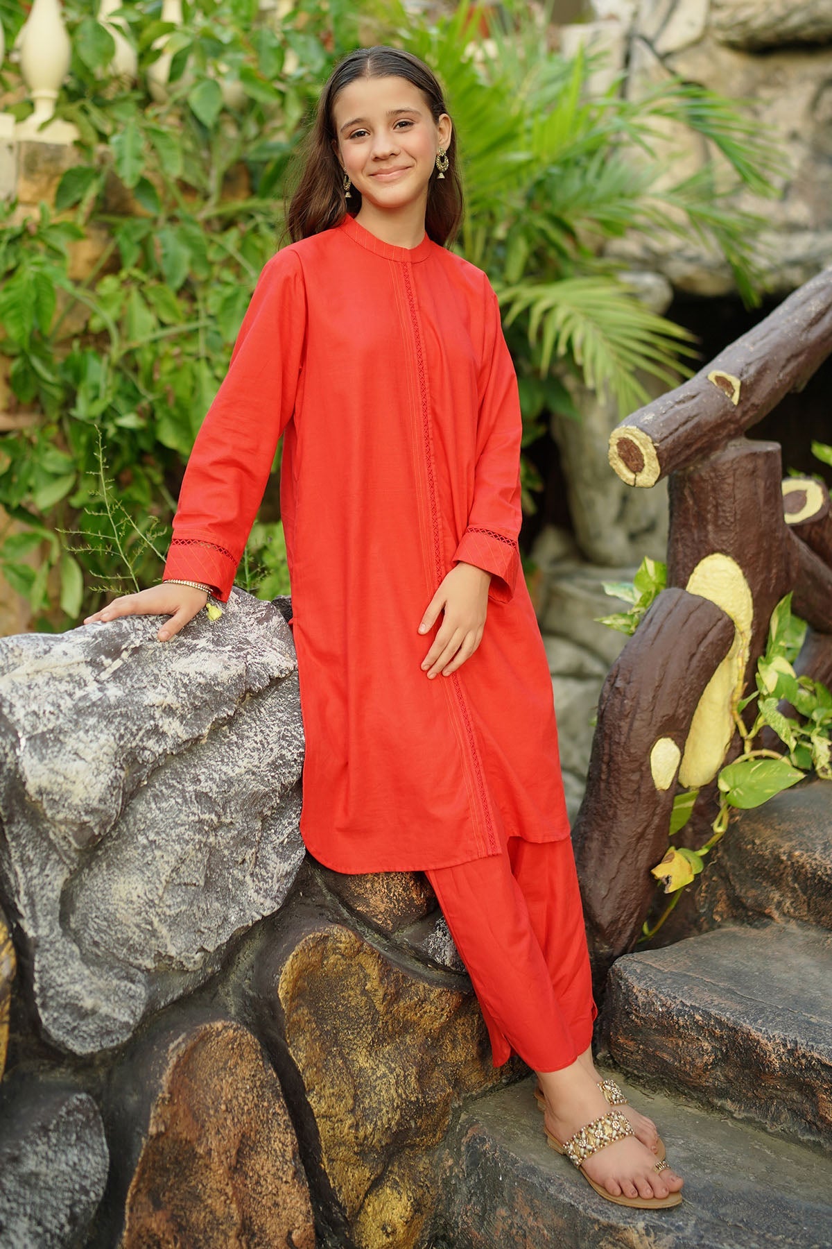 Ochre Clothing Cotton Karandi 2 Pc Suit Collection'2025