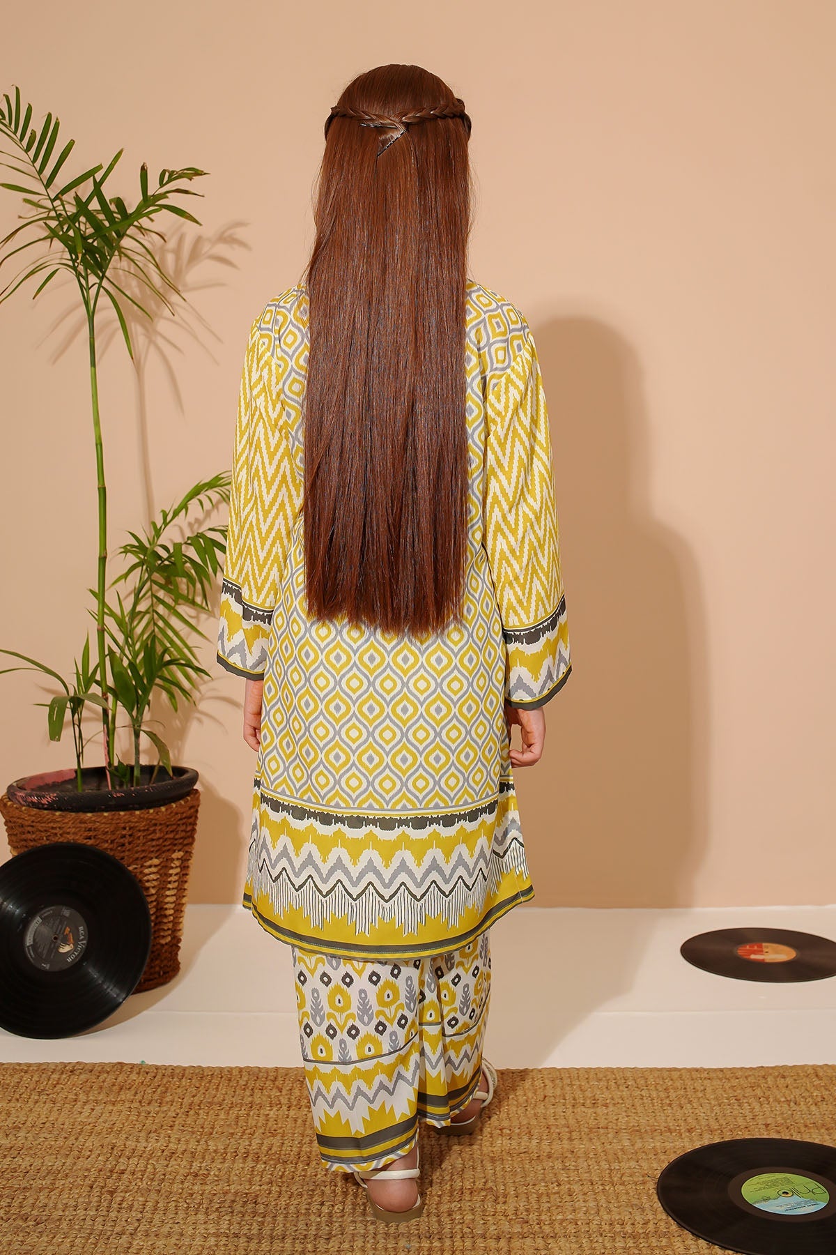 Ochre Clothing Girls Co-ords Swiss Lawn Digital Printed 2 Pc Suit
