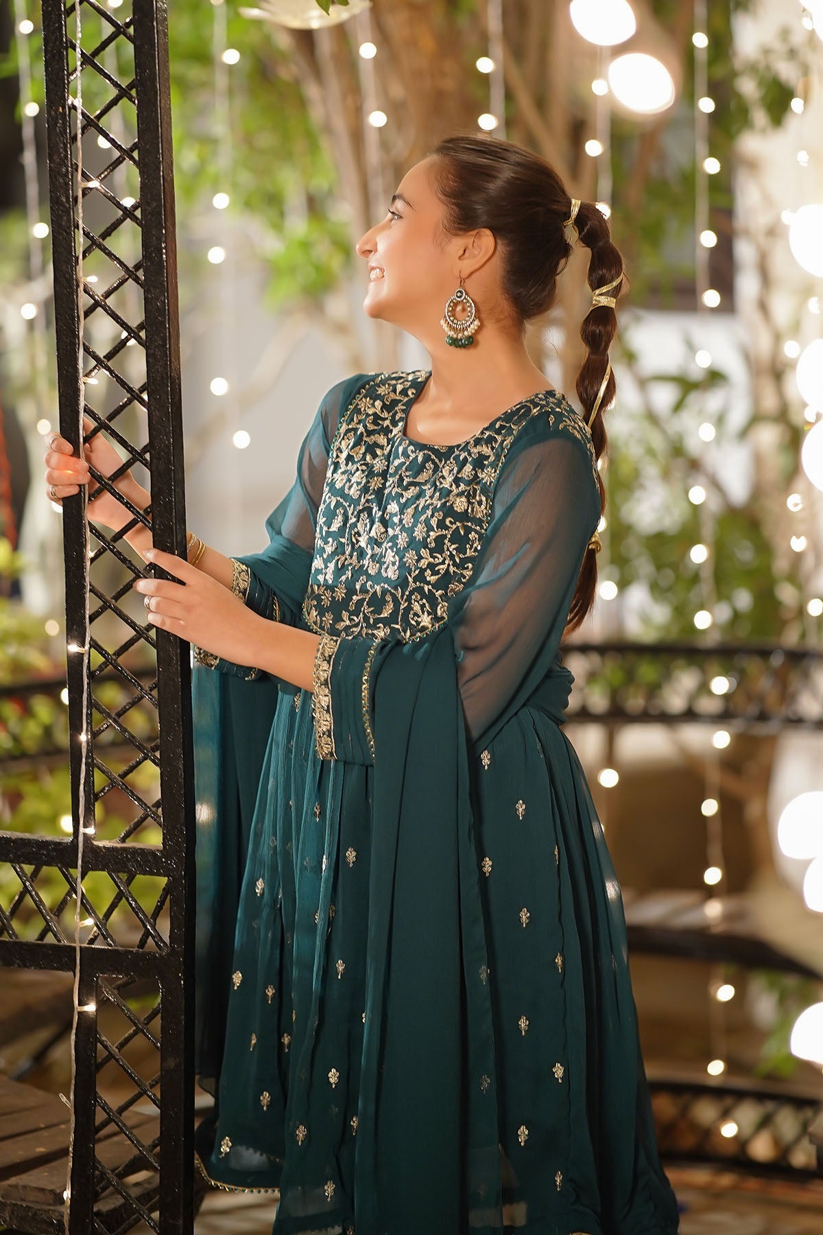 Ochre Clothing Girls Full Suits Chiffon Embroidered 3 Pc Suit