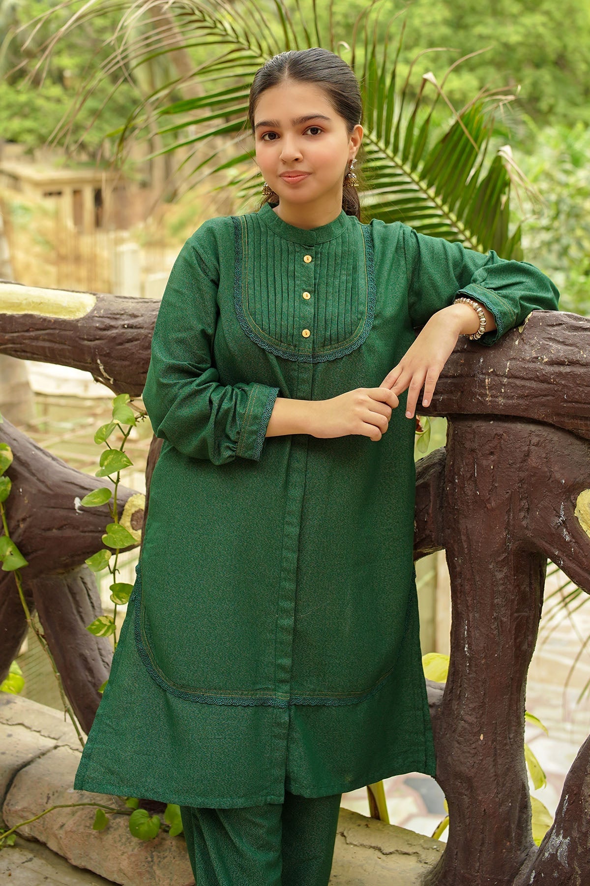 Ochre Clothing Cotton Karandi 2 Pc Suit Collection'2025