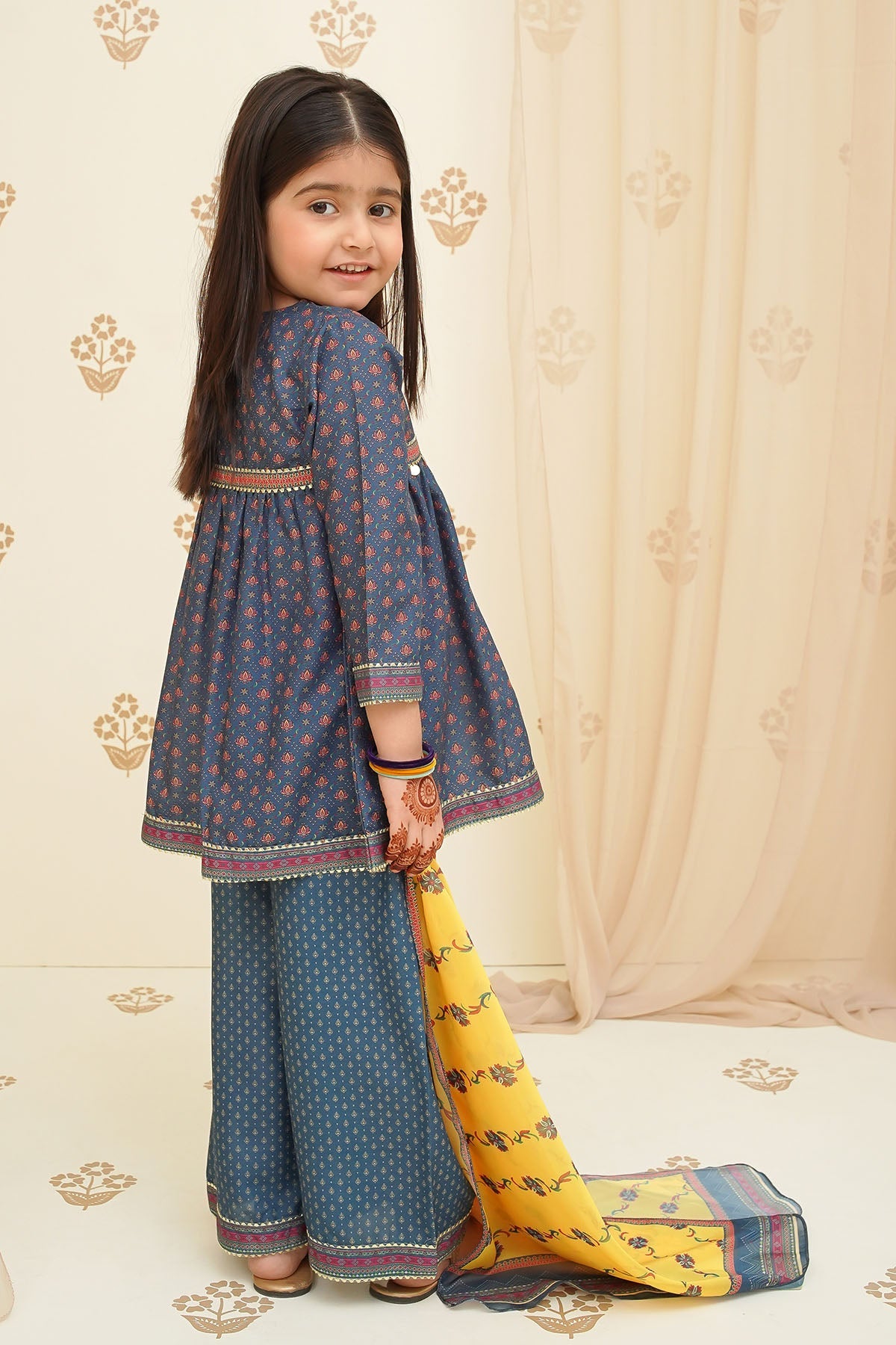 Swiss Lawn Digital Printed 3 Pc Suit - Wear Ochre