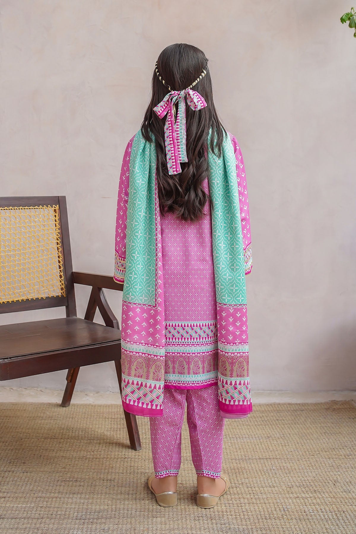 Ochre Clothing Girls Full Suits Swiss Lawn Digital Printed 3 Pc Suit