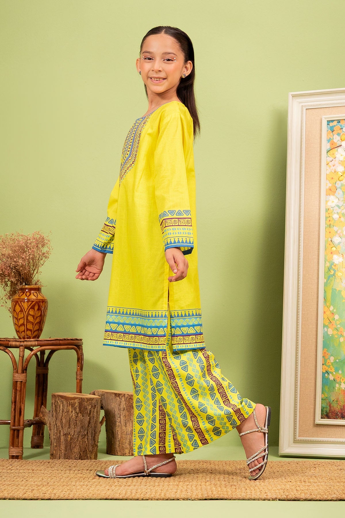 Ochre Clothing Lawn Digital Printed 2 Pc Suit