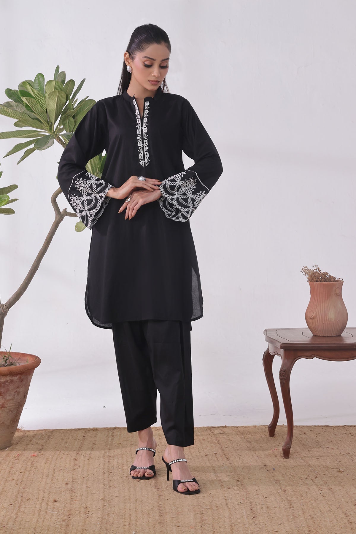 Ochre Clothing Cotton Embroidered Women's 2 Pc Suit