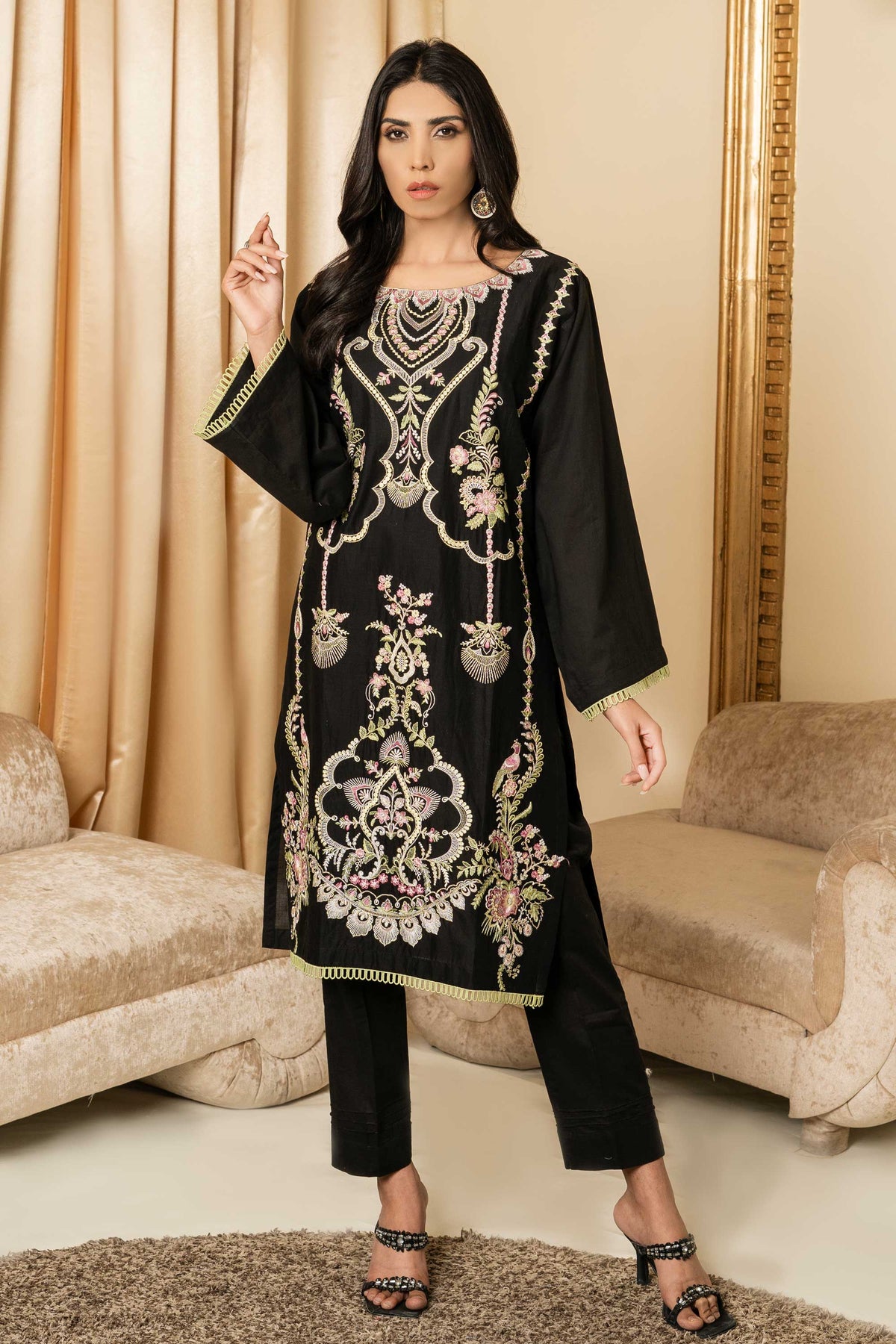 Aayra Stitched Summer Collection'2025-AY0040 - Dreamy Garden 2Pc