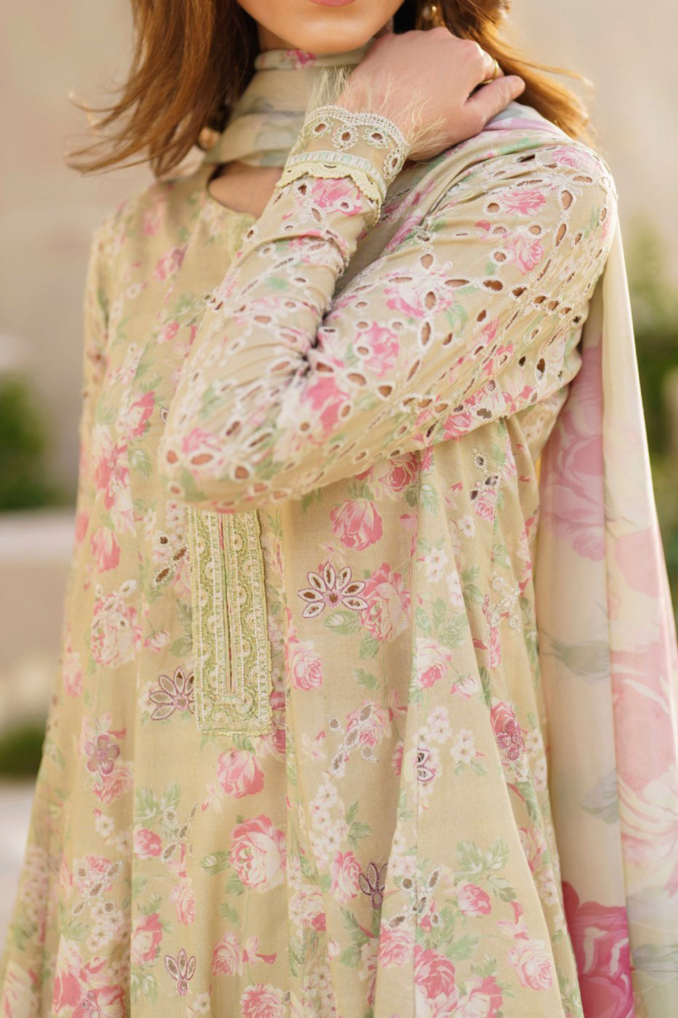 Iznik Unstitched 3 Piece Festive Embroidered Lawn Collection'2024-SFL-05