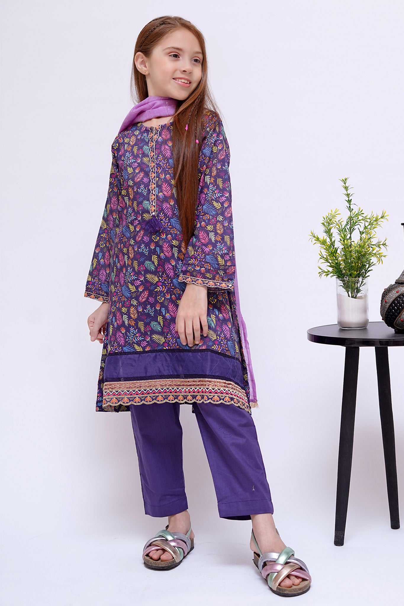 Shanzey Stitched 3 Piece Mid Summer Emb Lawn Collection'2024-SHK-2802