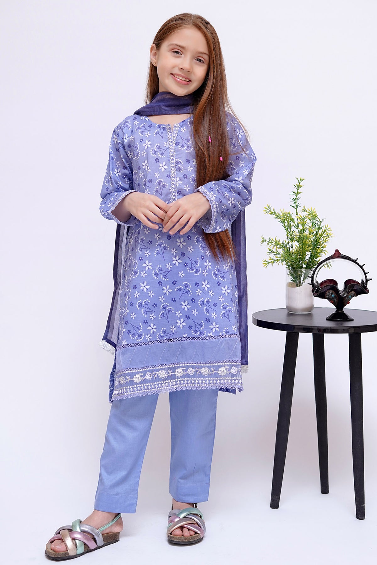 Shanzey Stitched 3 Piece Mid Summer Emb Lawn Collection'2024-SHK-2803