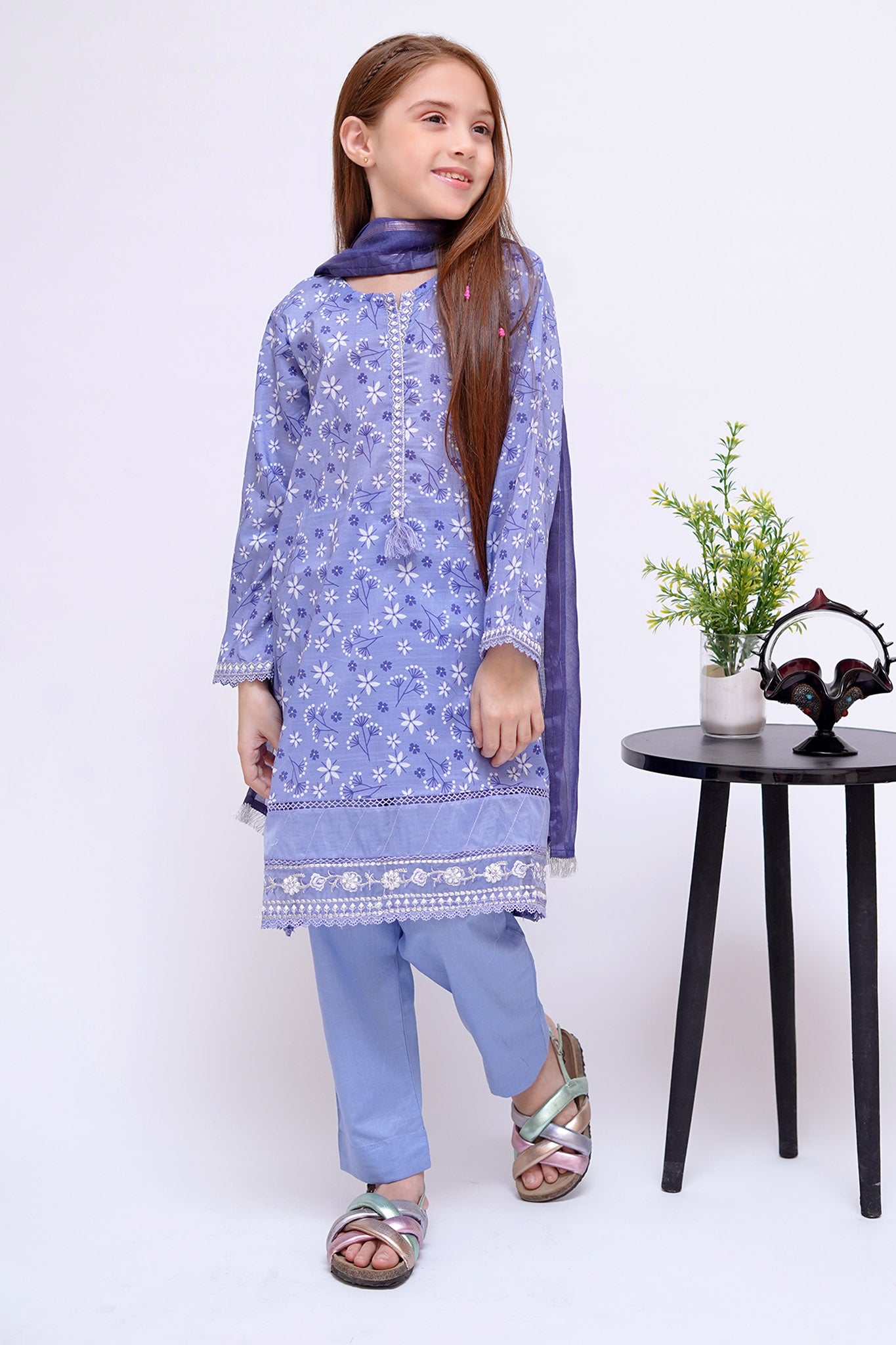 Shanzey Stitched 3 Piece Mid Summer Emb Lawn Collection'2024-SHK-2803