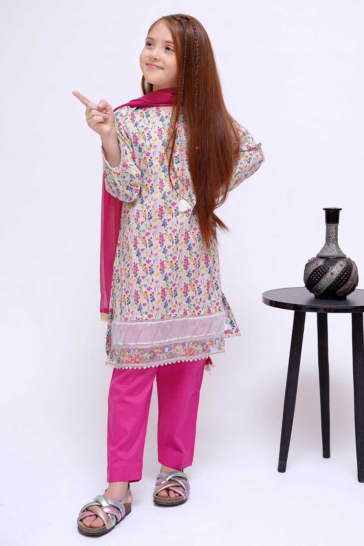 Shanzey Stitched 3 Piece Mid Summer Emb Lawn Collection'2024-SHK-2804