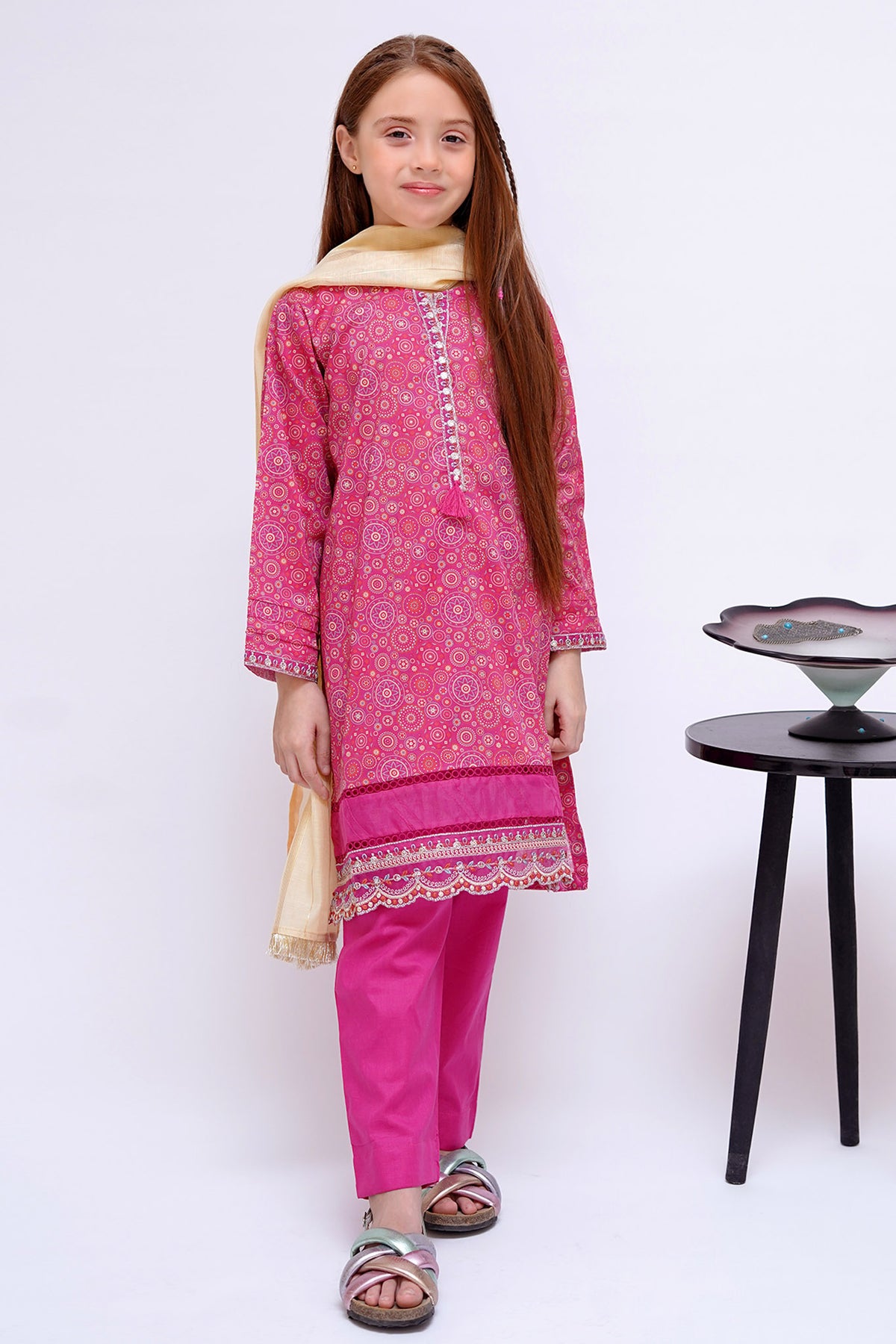 Shanzey Stitched 3 Piece Mid Summer Emb Lawn Collection'2024-SHK-2806