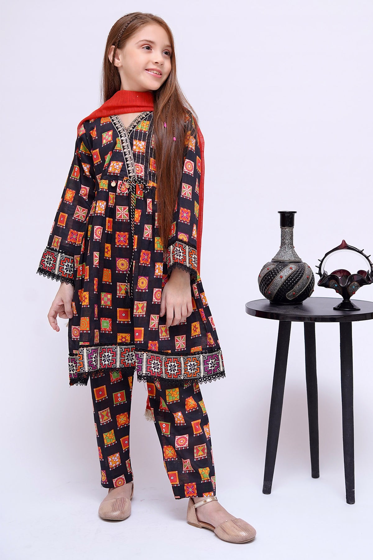 Shanzey Stitched 3 Piece Mid Summer Emb Lawn Collection'2024-SHK-2807