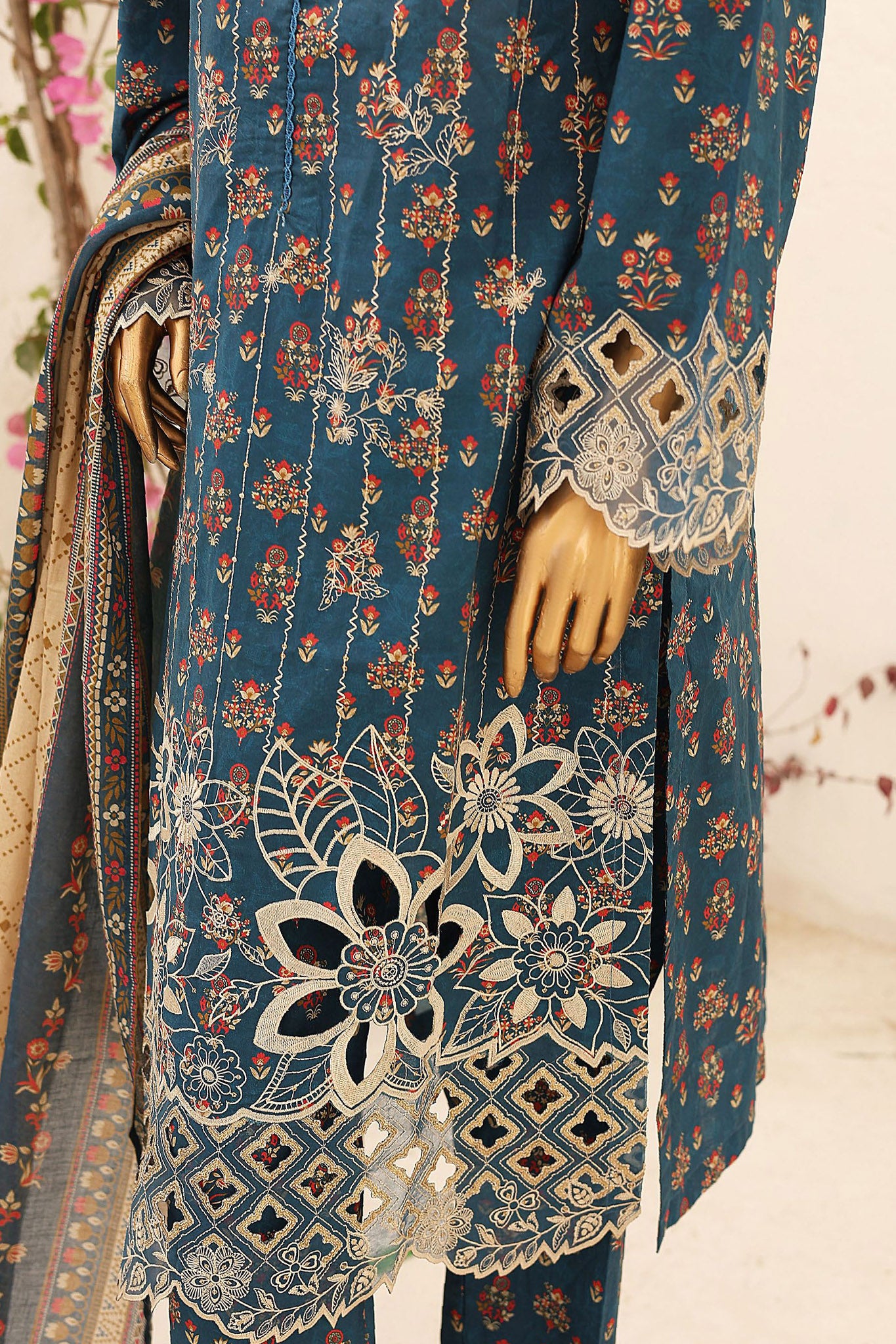 Bin Saeed Stitched 3 Piece Cutwork Emb Lawn Collection'2024-SM-661-N Blue