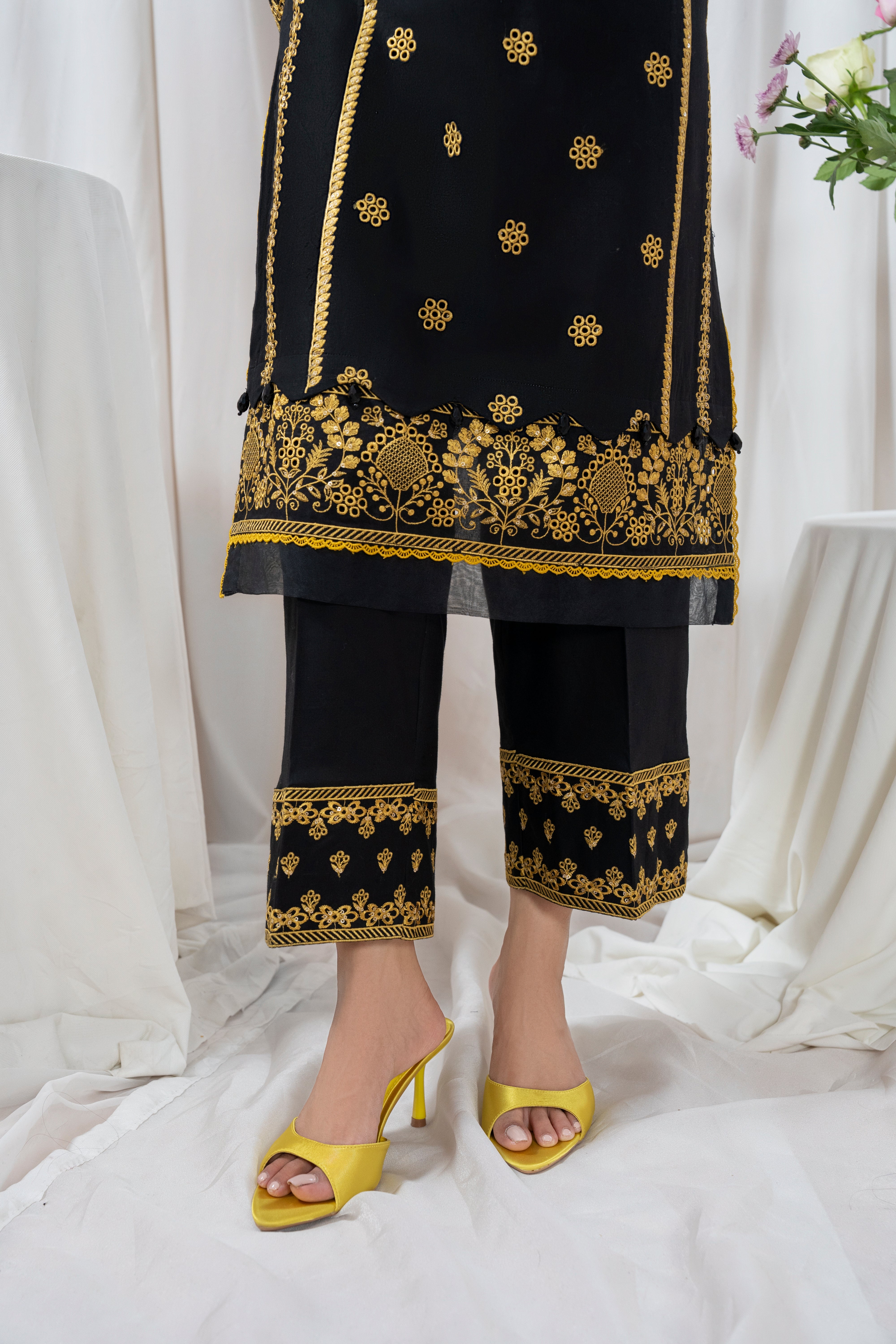 Zoya Zafar Stitched 2 Piece Cotton Collection'2025-Mohagni Pret